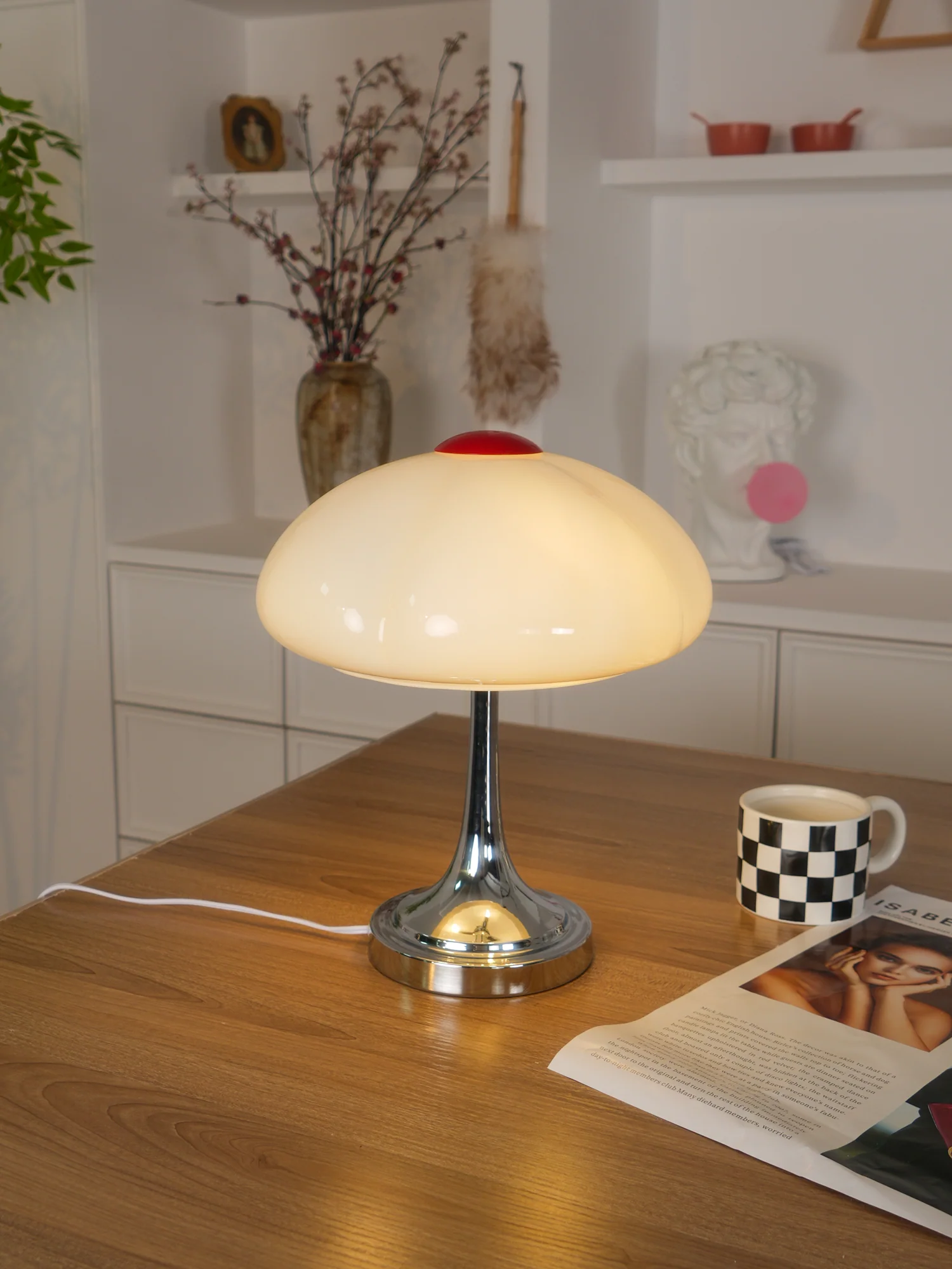 Flower Petal Table Lamp - Image 35