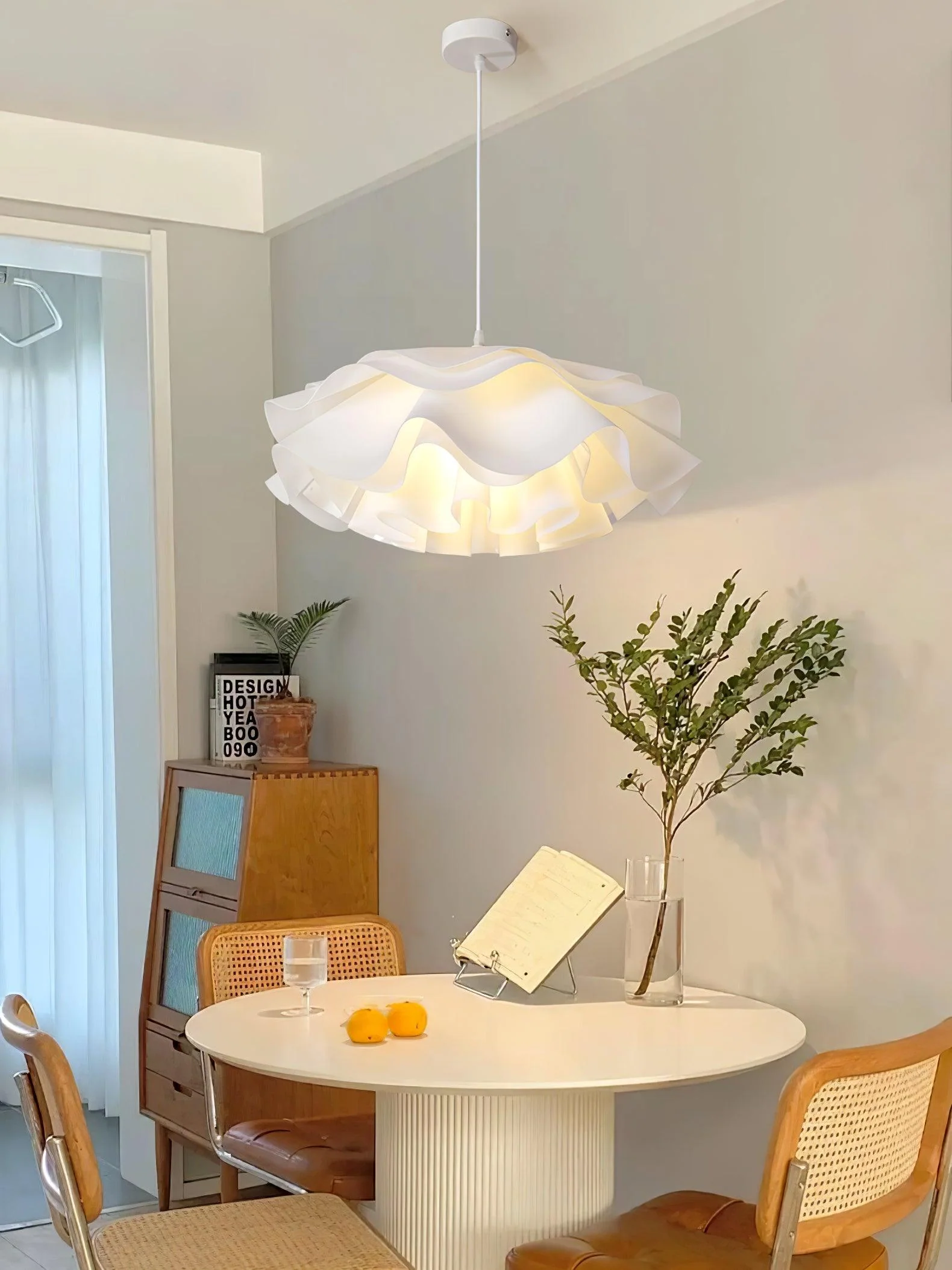 Flower Shaped White Pendant Lamp - Image 12