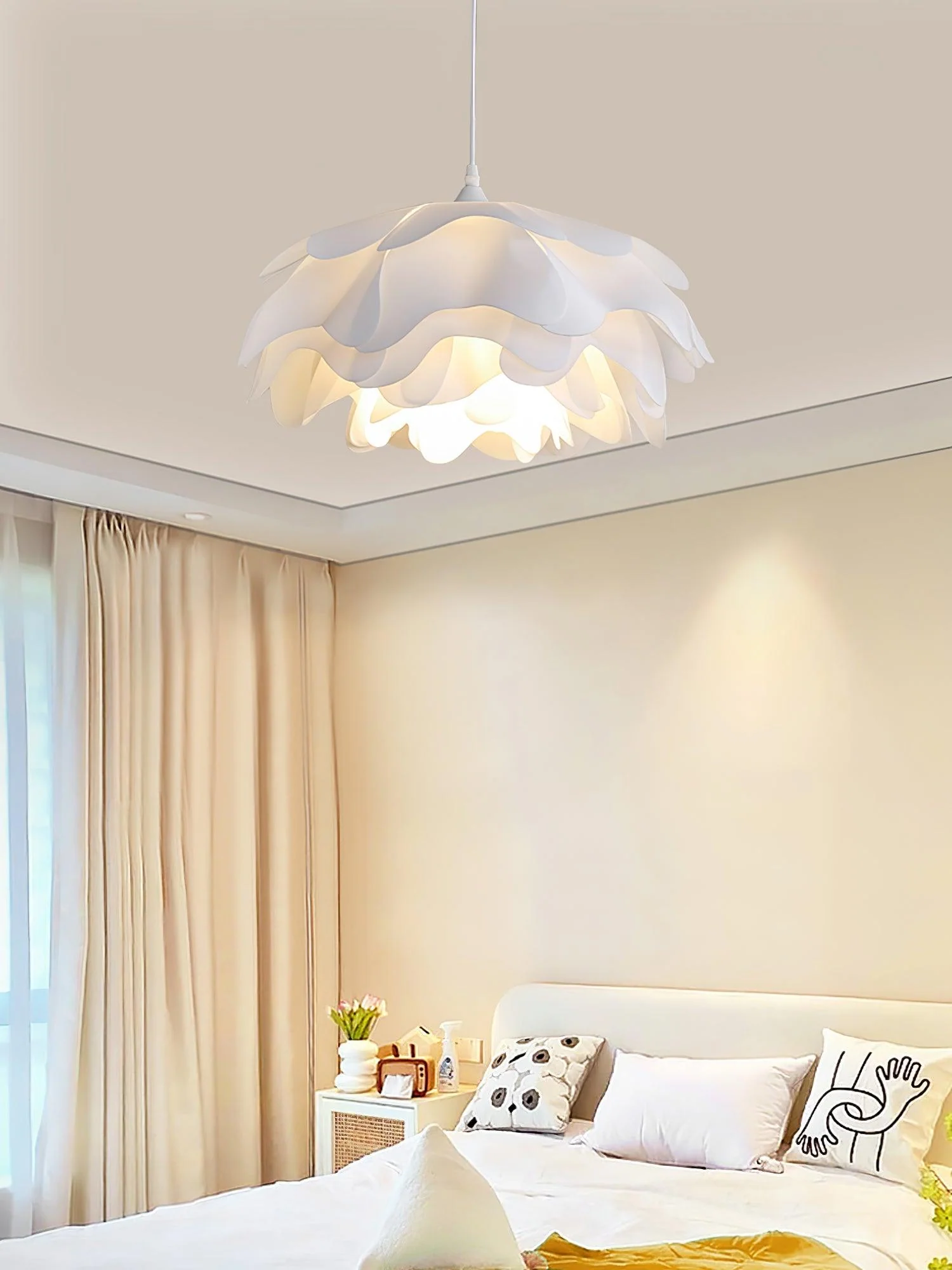 Flower Shaped White Pendant Lamp - Image 15
