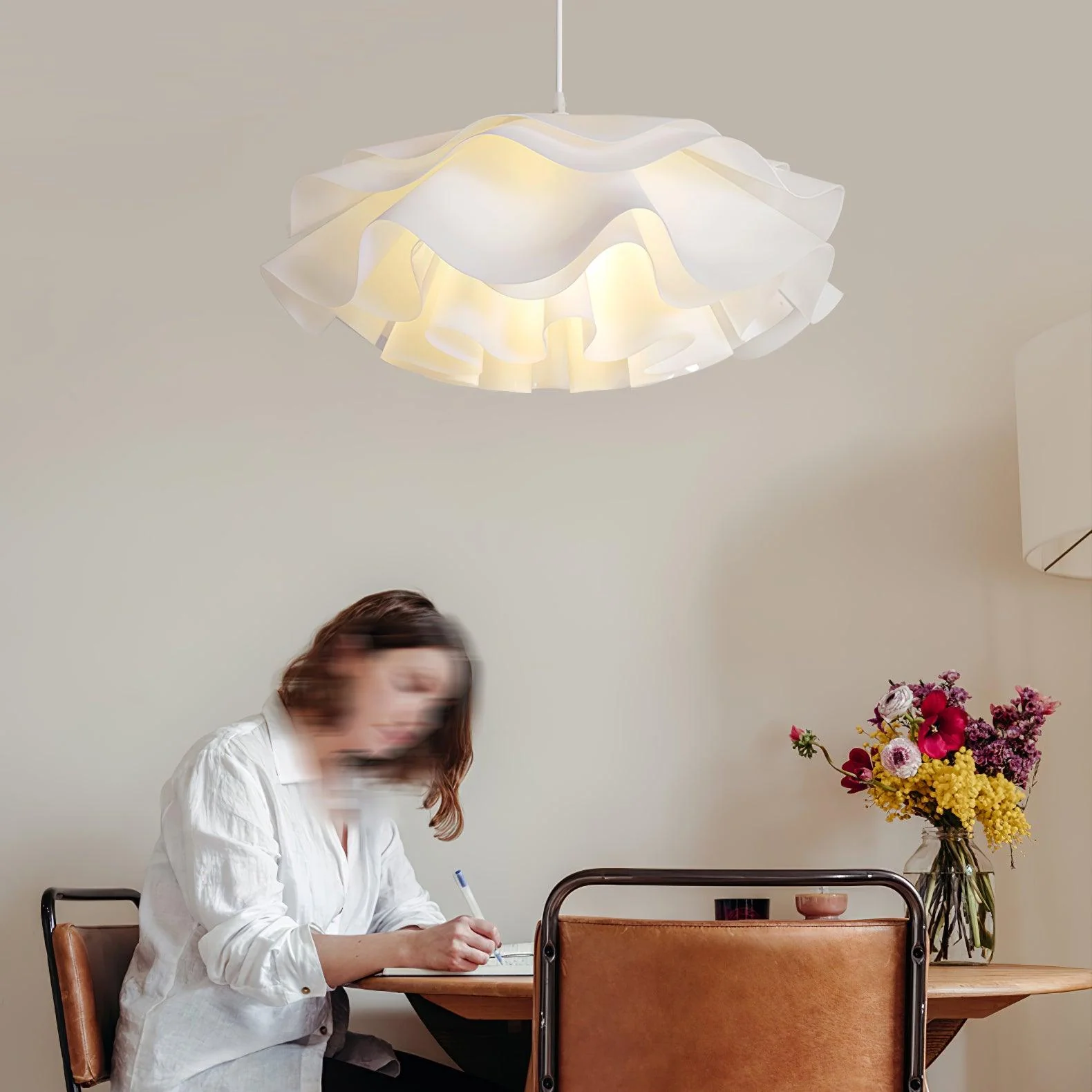 Flower Shaped White Pendant Lamp - Image 23