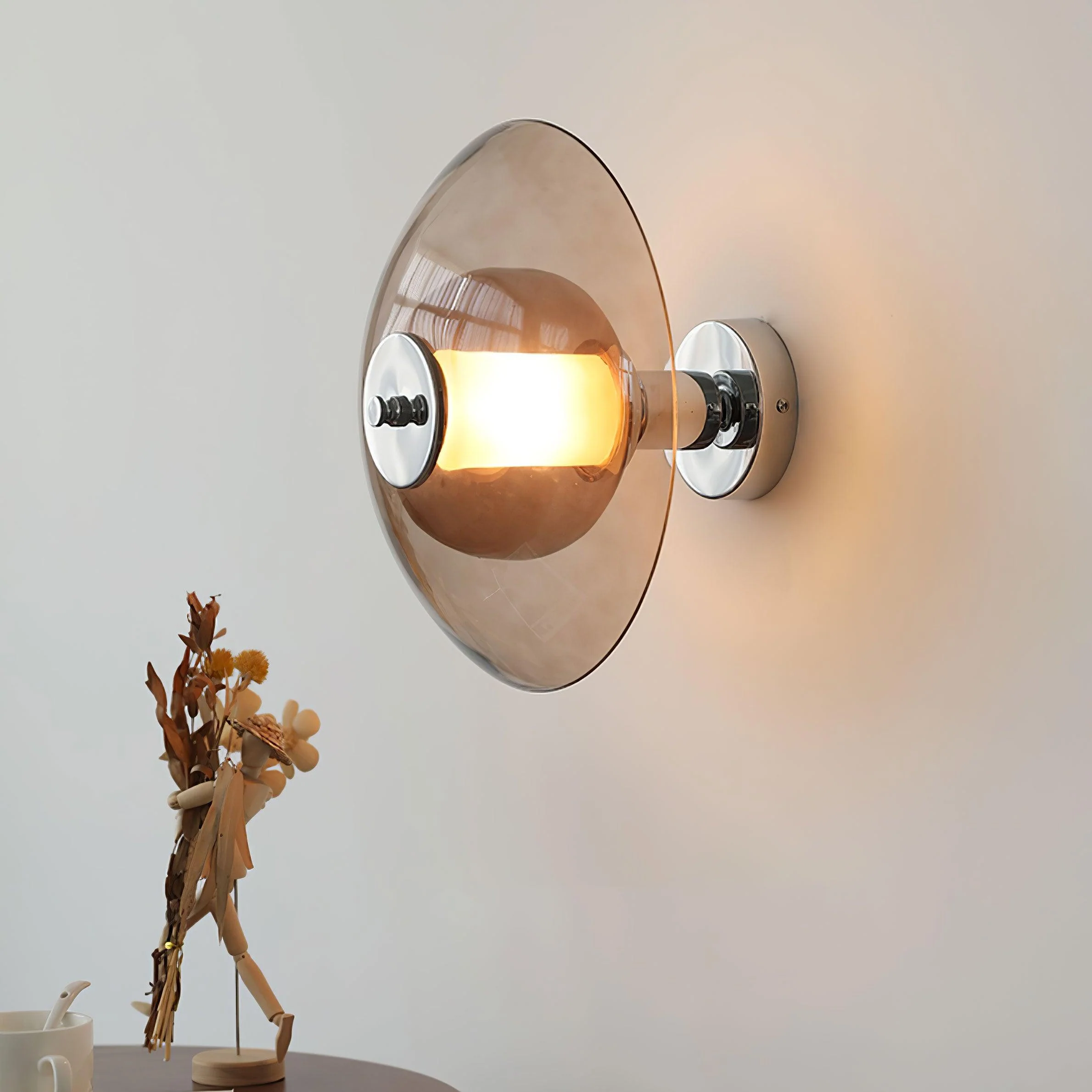 Flying Saucer Plug-in Wall Light - Image 11