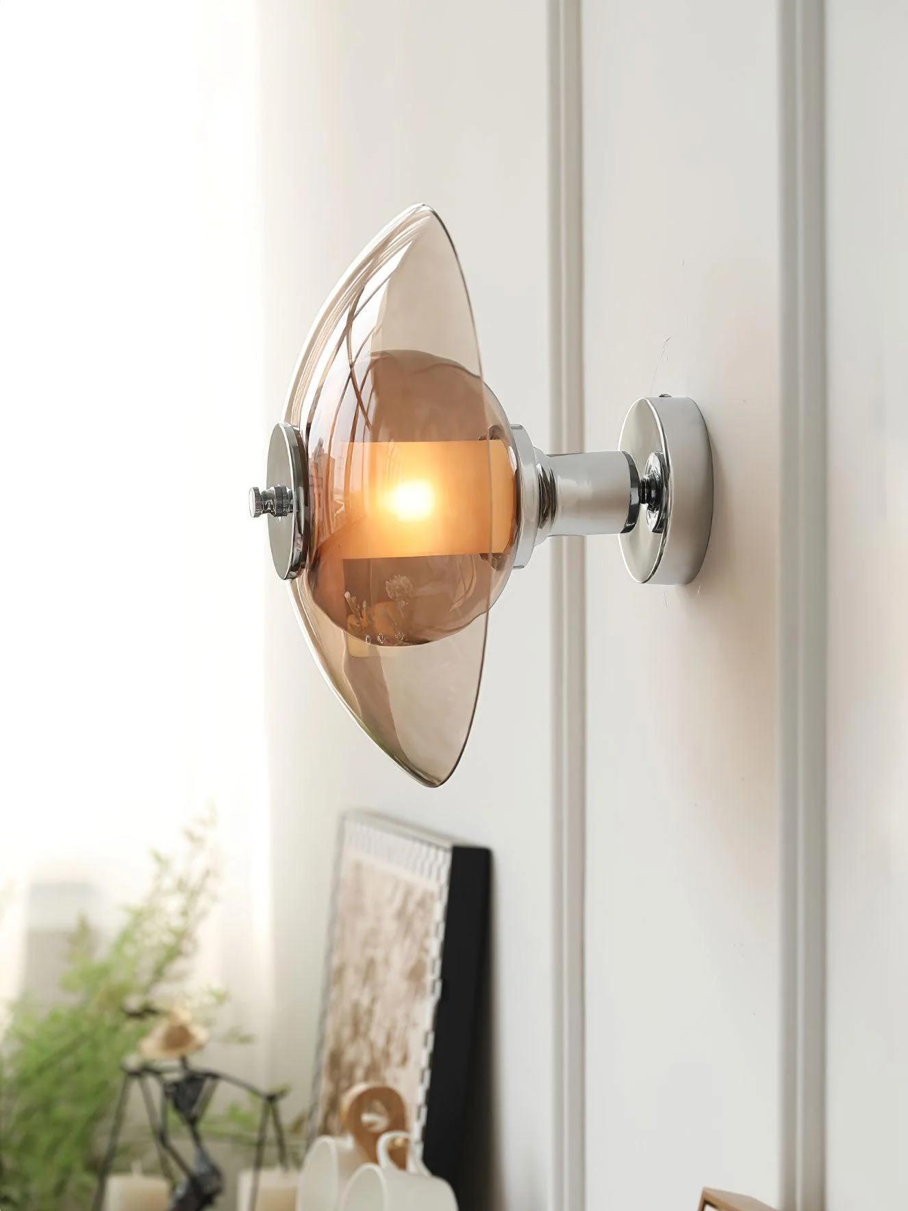 Flying Saucer Plug-in Wall Light - Image 18