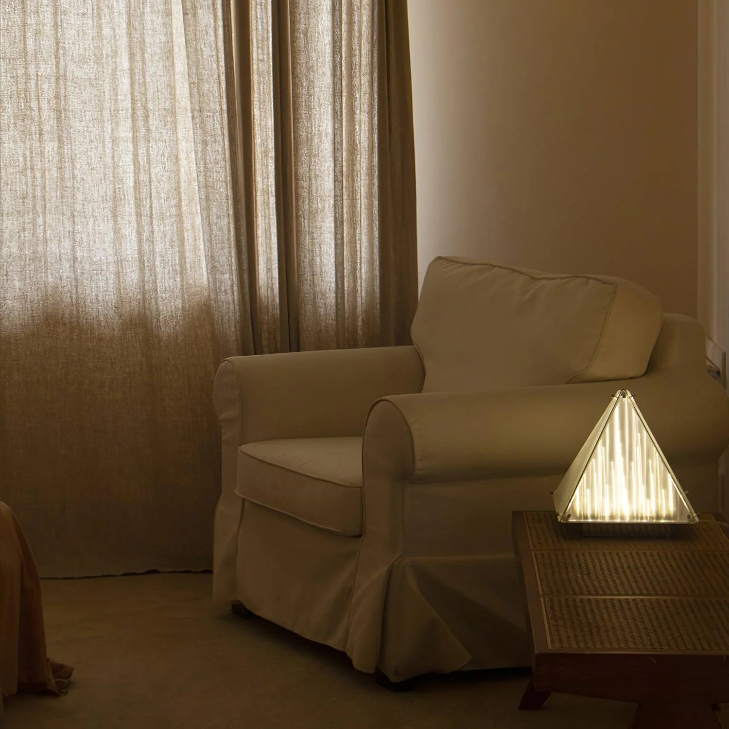 Fragment Table Lamp - Image 12