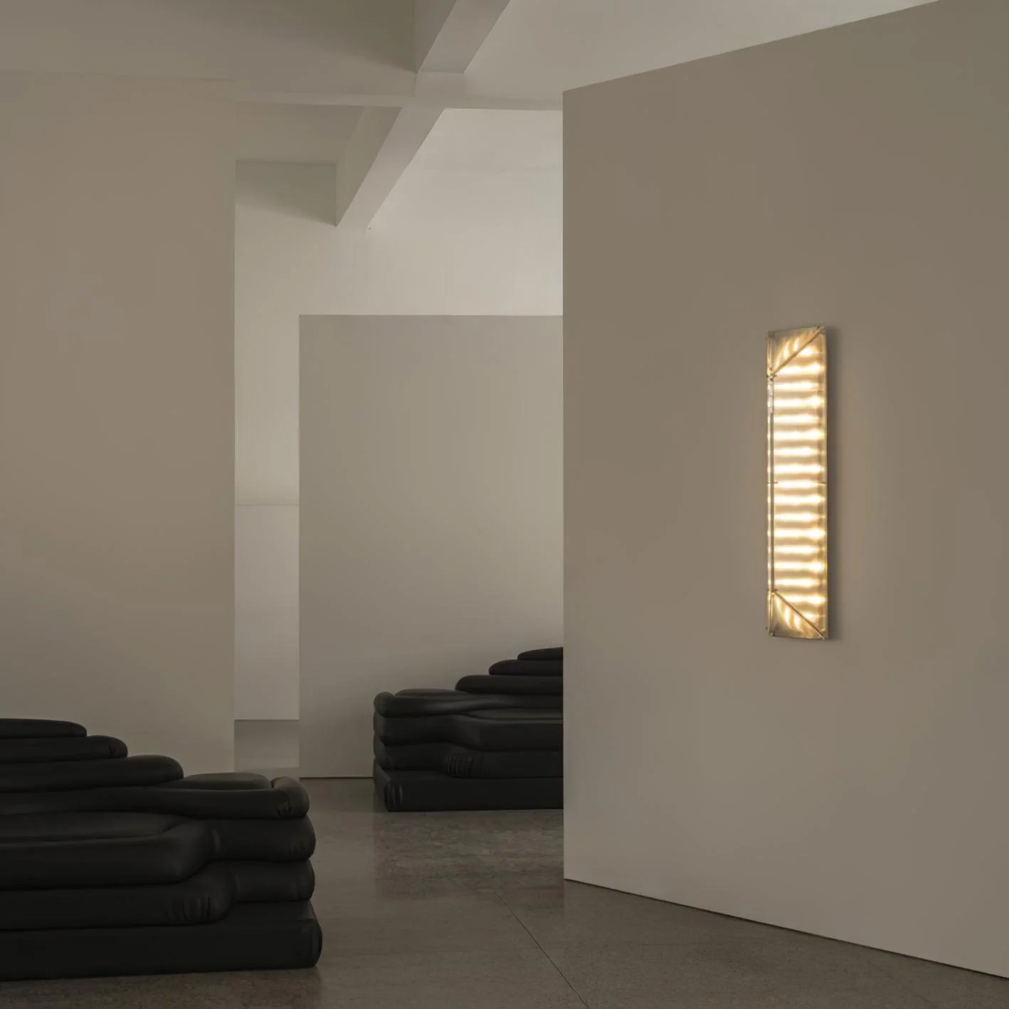 Fragment Wall Lamp - Image 21