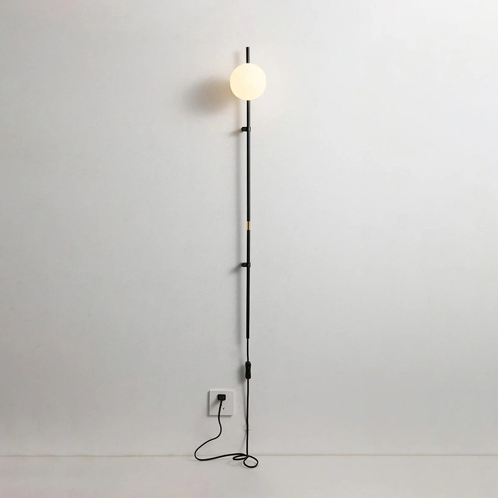 Funiculi Plug In Wall Lamp - Image 7
