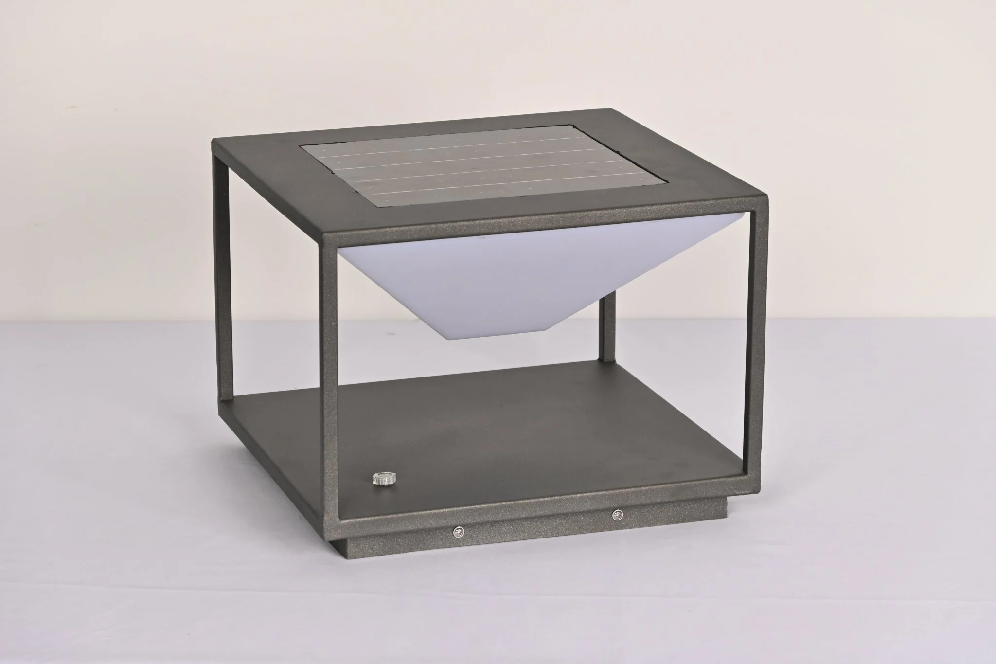 Geo Frame Solar Outdoor Light - Image 13