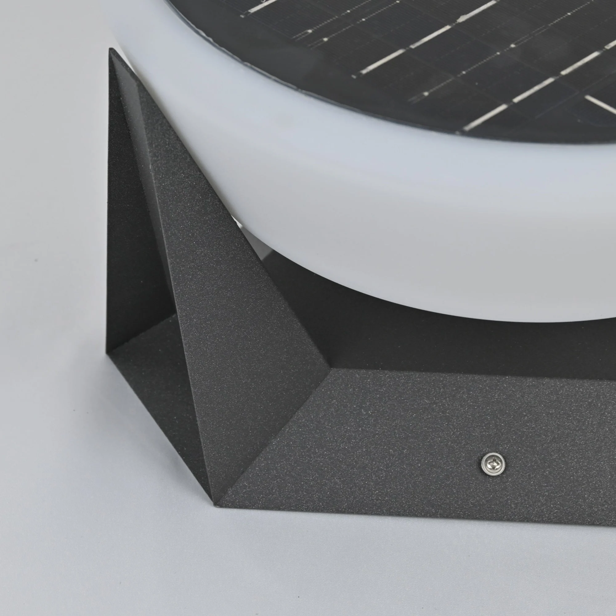 Geobase Solar Outdoor Light - Image 10