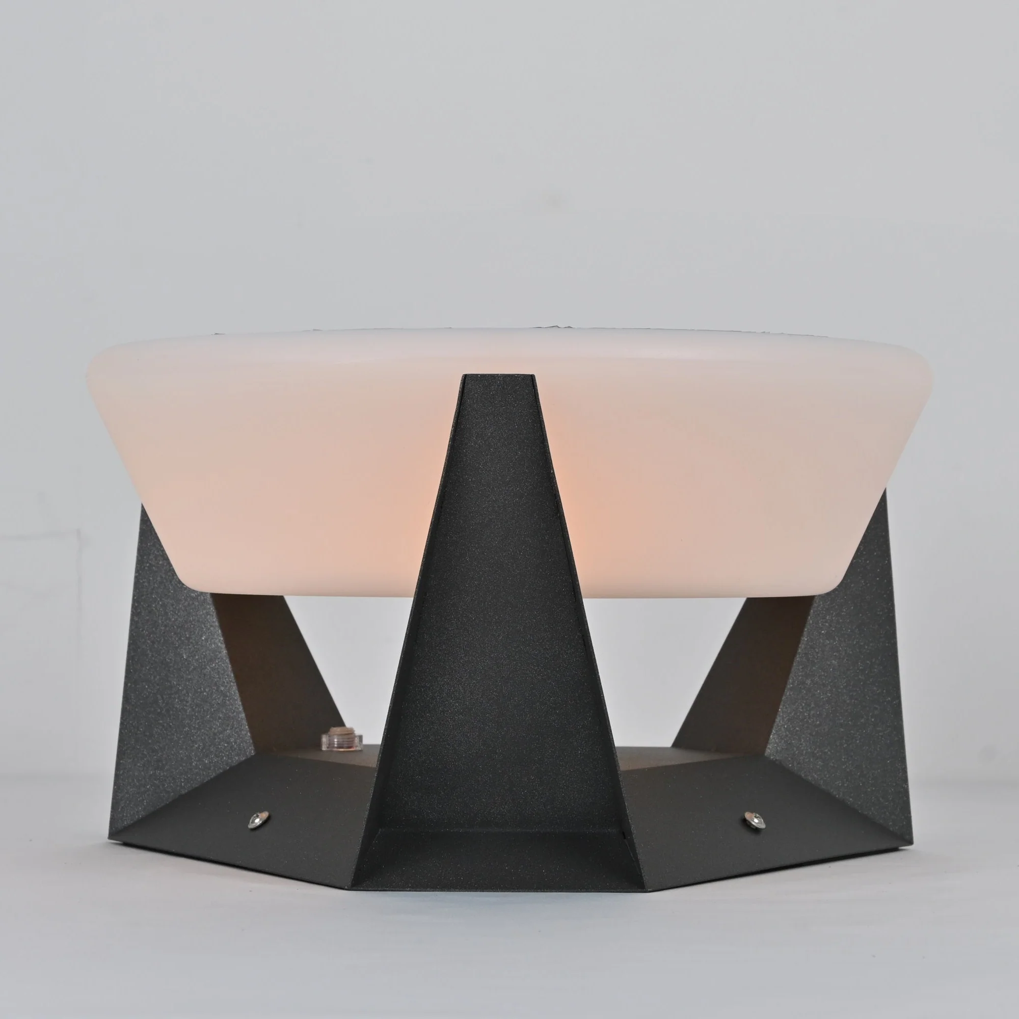 Geobase Solar Outdoor Light - Image 15