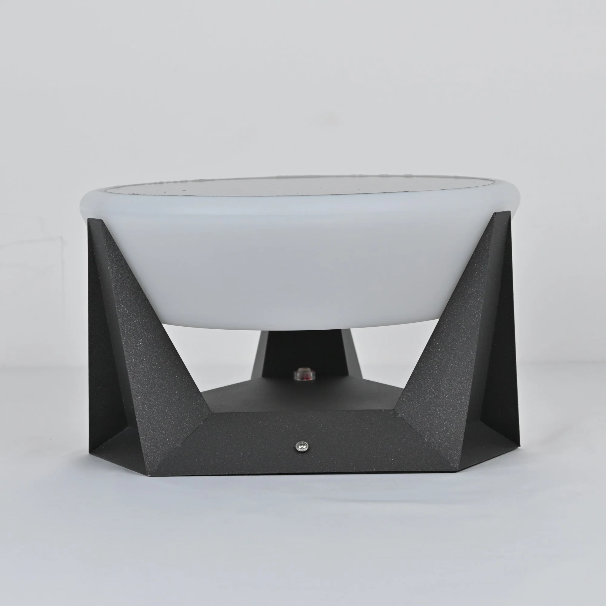 Geobase Solar Outdoor Light - Image 7