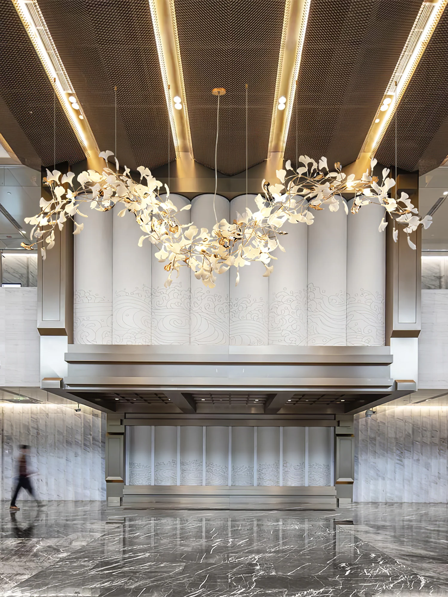 Ginkgo Tip Tlying Chandelier - Image 24