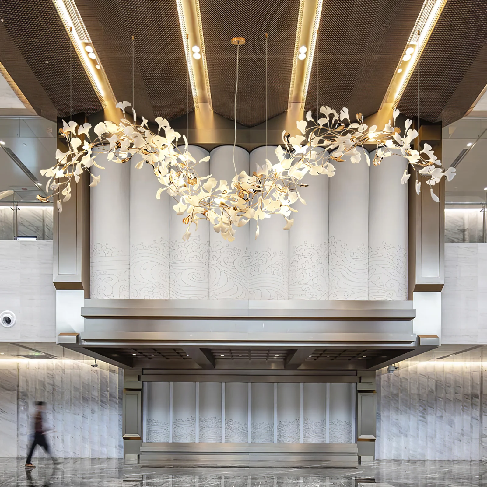 Ginkgo Tip Tlying Chandelier - Image 26