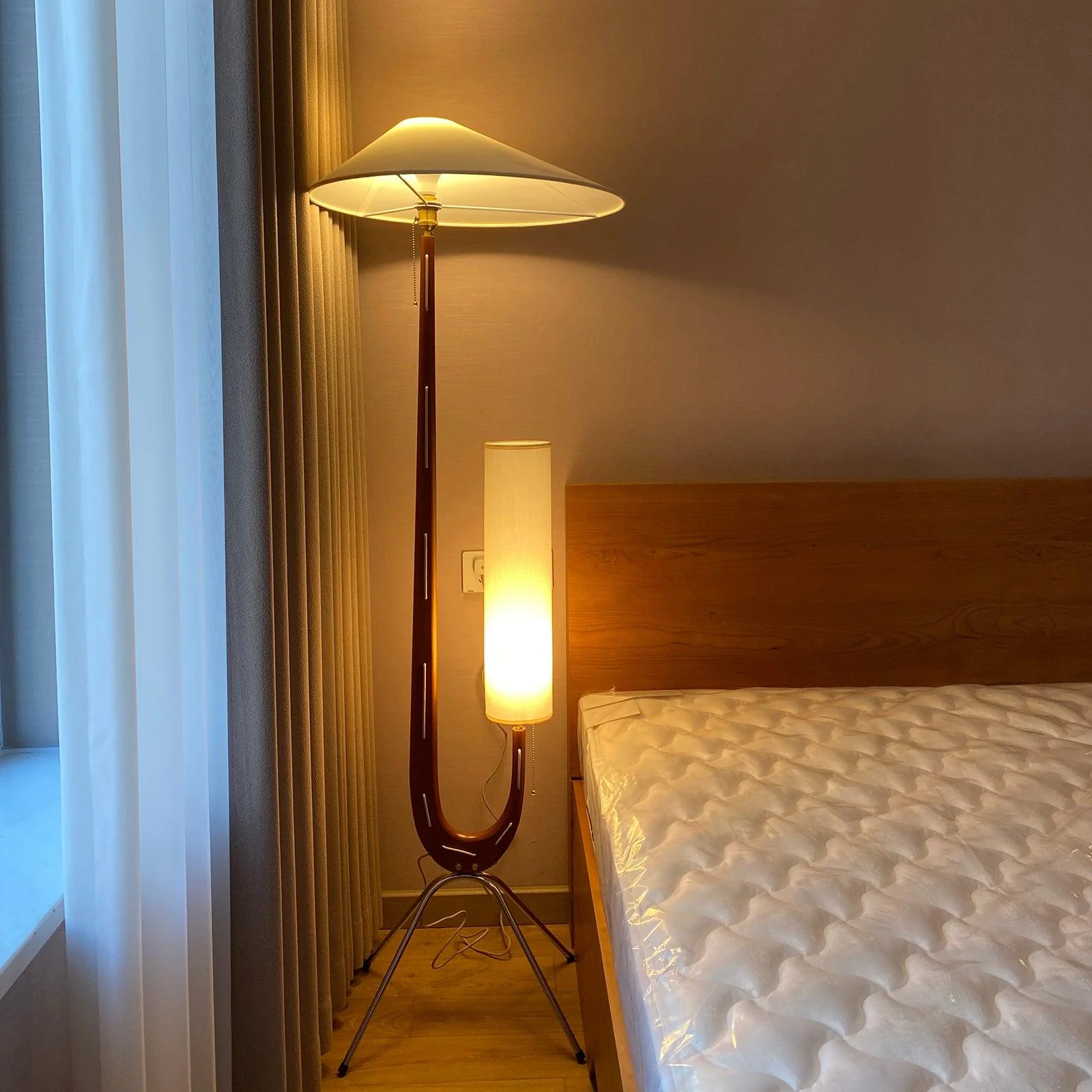 Giraffe Floor Lamp - Image 13