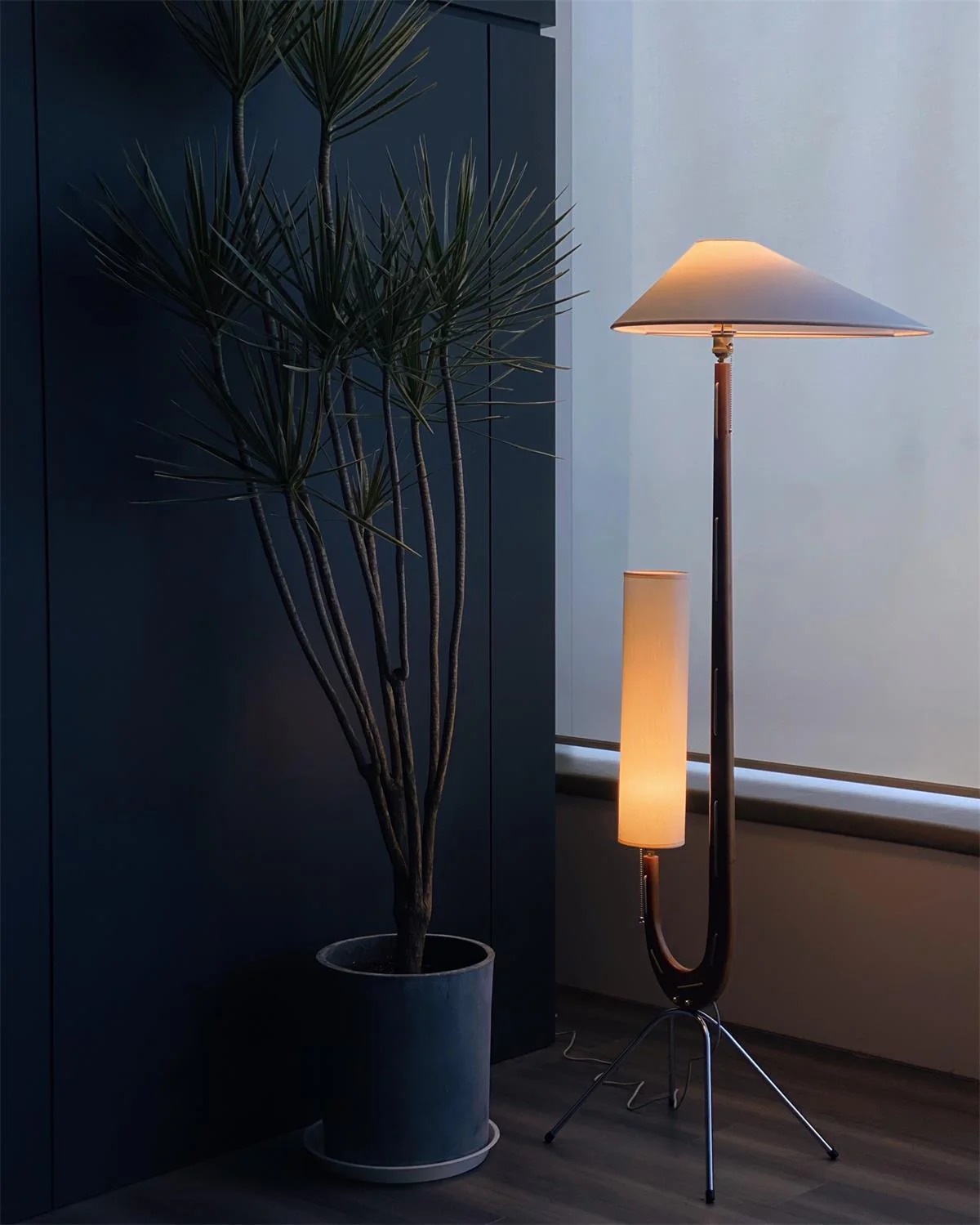 Giraffe Floor Lamp - Image 21