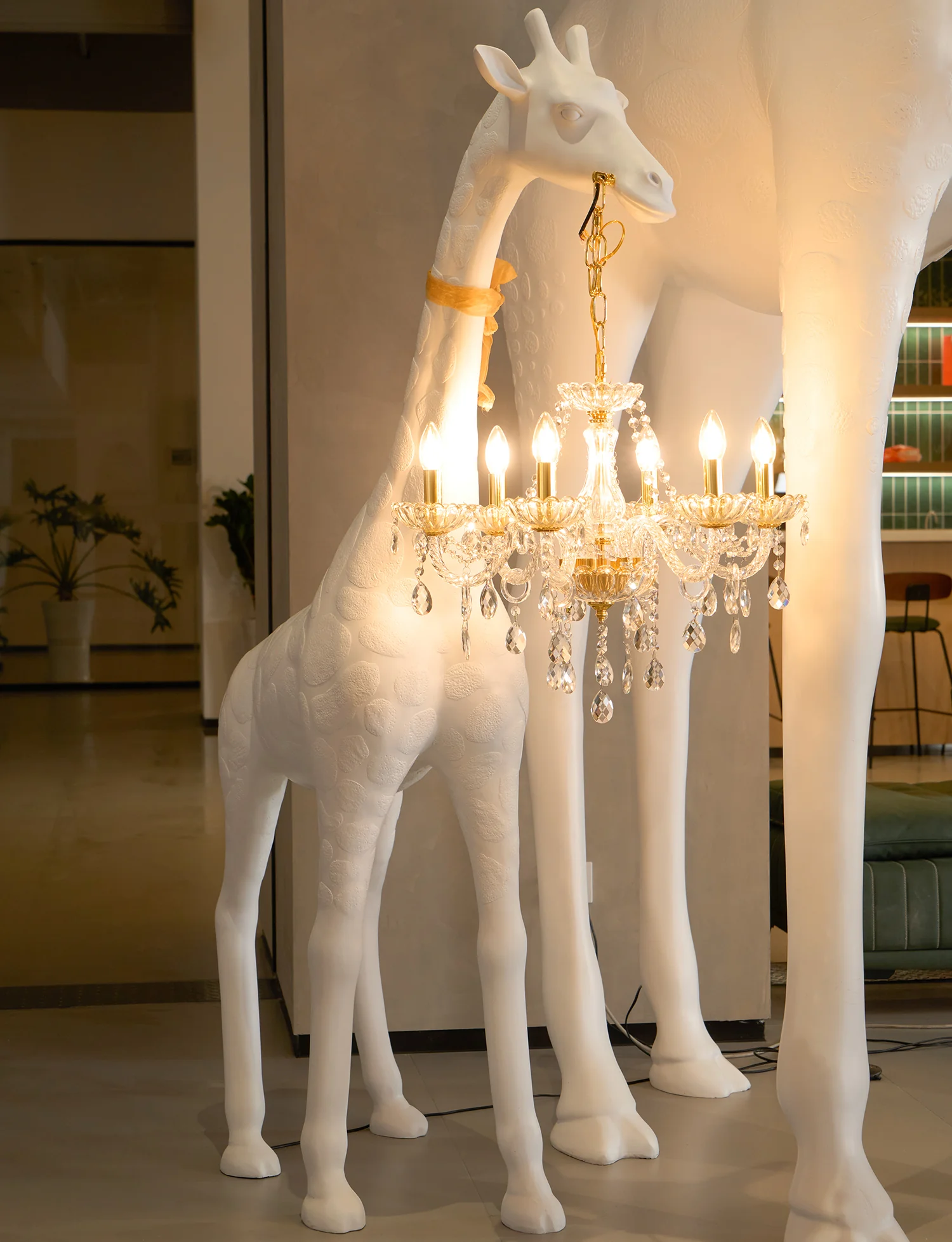 Giraffe Sculpture Floor Lamp - Image 10
