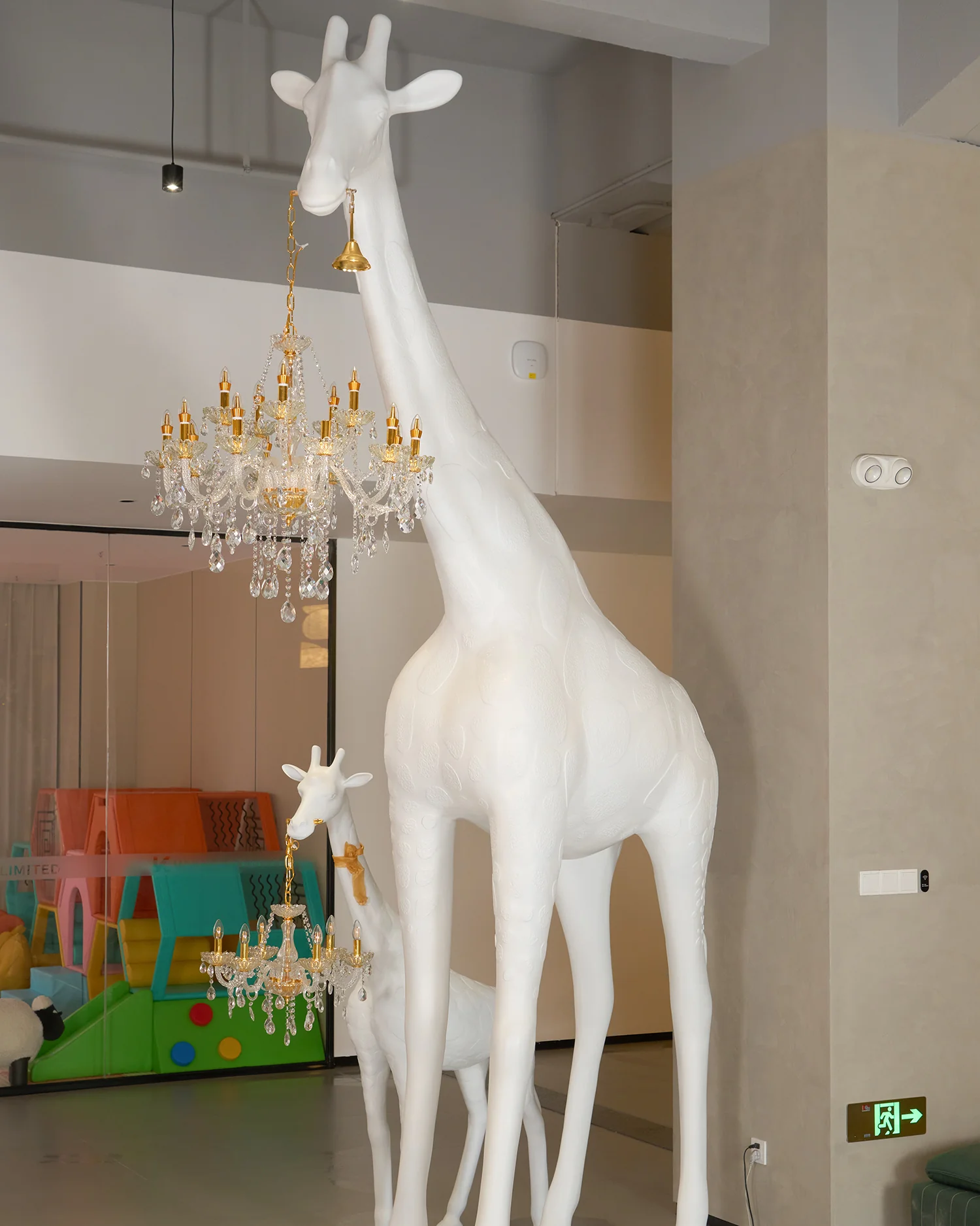 Giraffe Sculpture Floor Lamp - Image 54