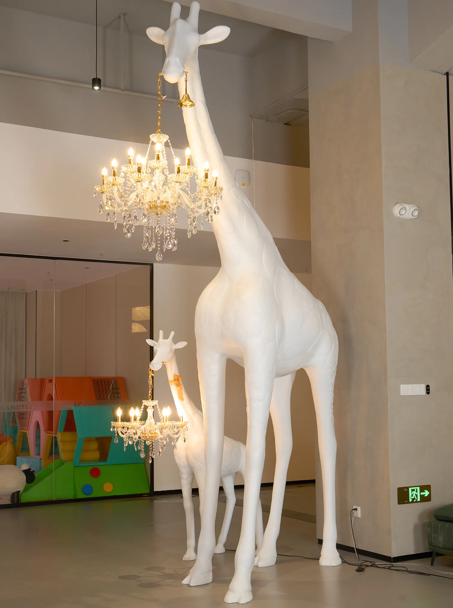 Giraffe Sculpture Floor Lamp - Image 7