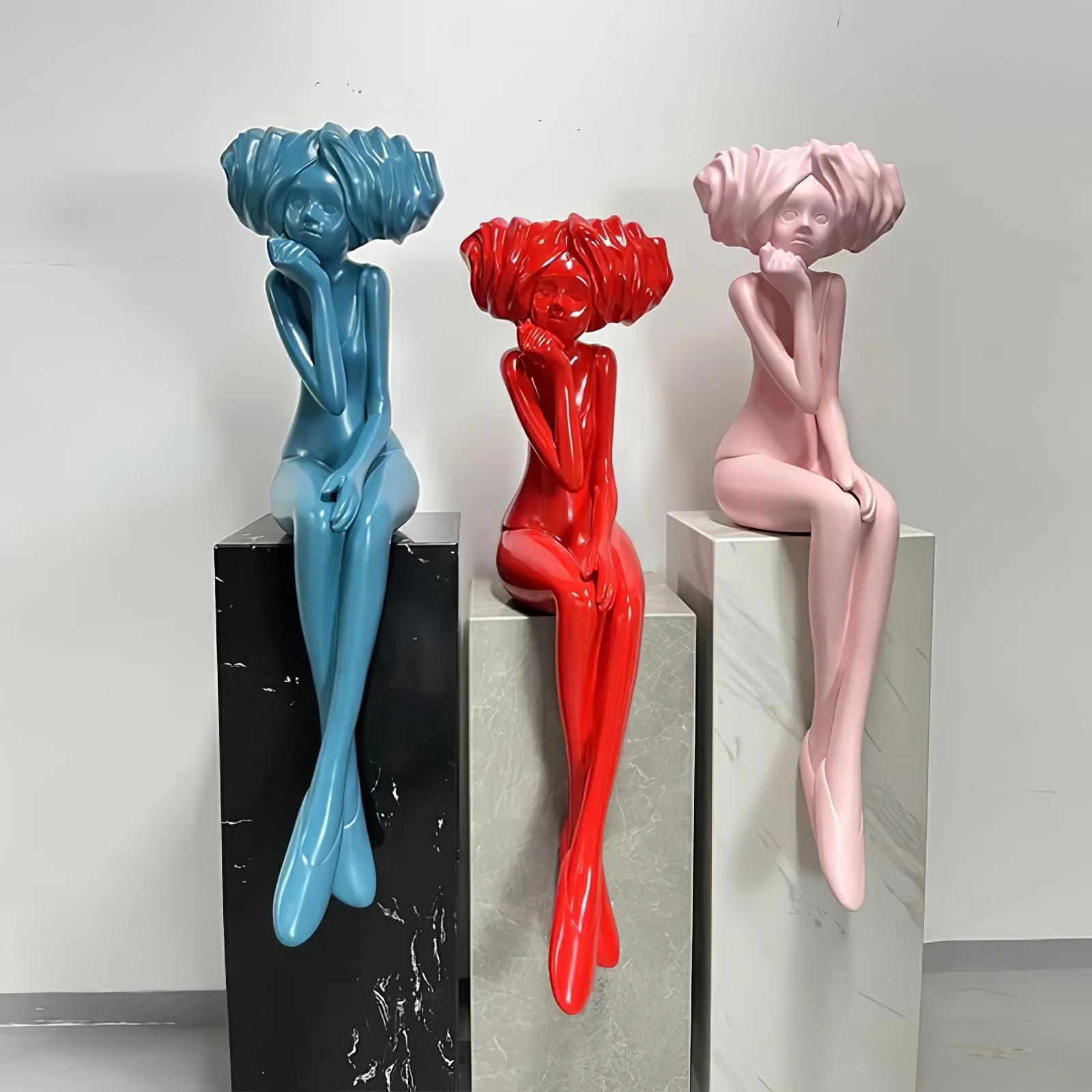 Girl Meditate Sculpture Ornaments - Image 2