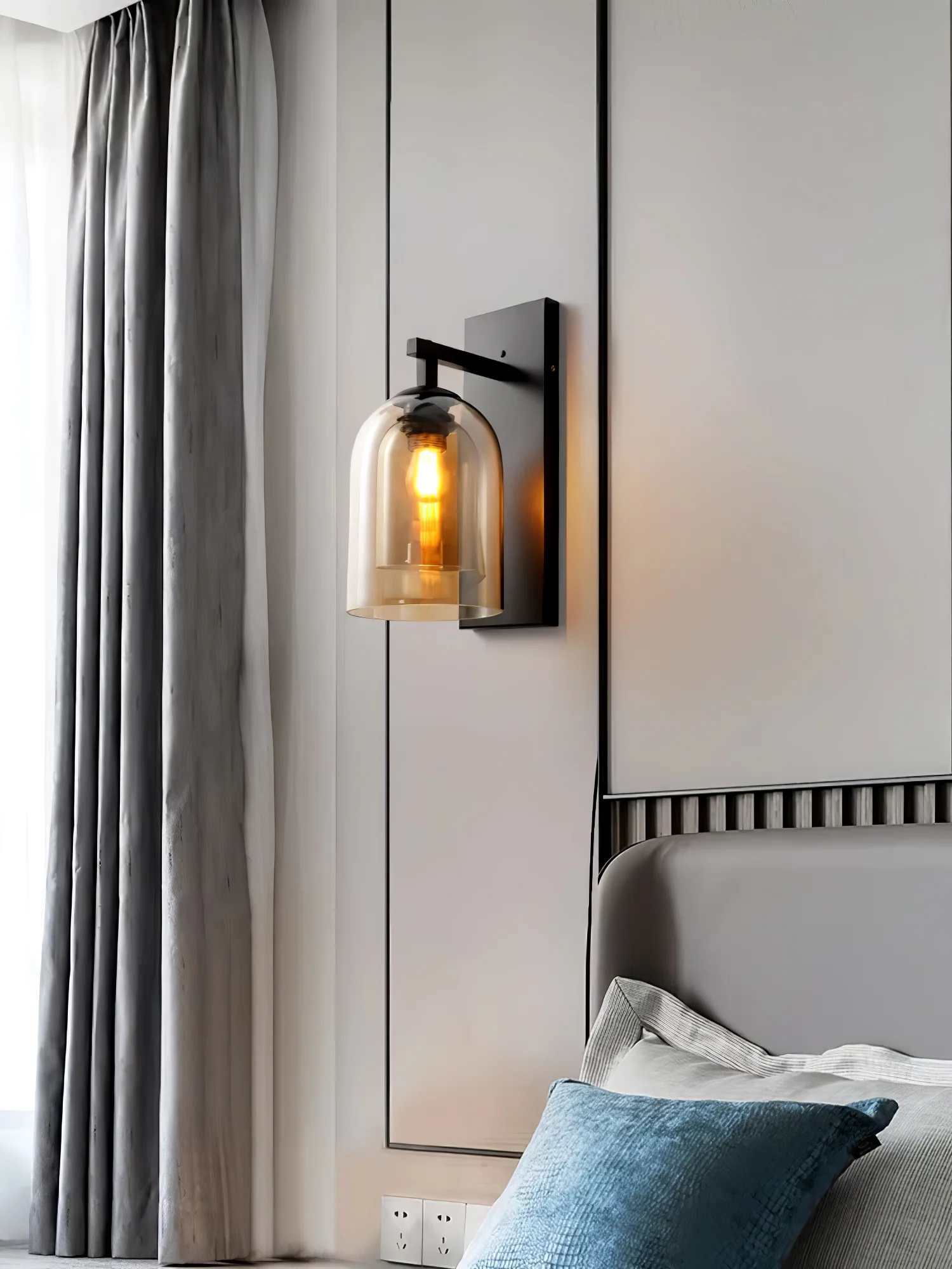 Glass Tubular Wall Lamp - Image 6