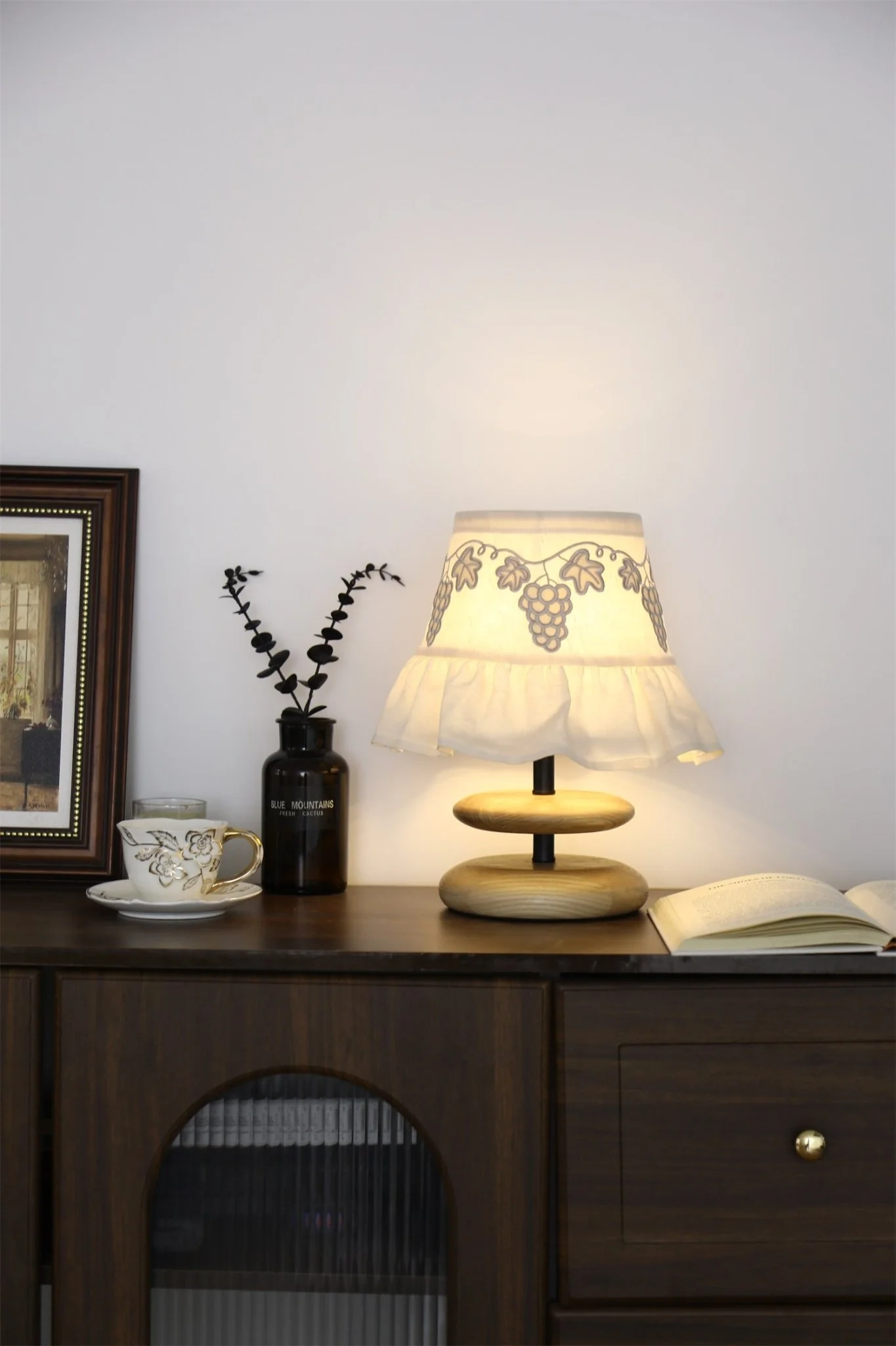 Grape Embroidery Table Lamp - Image 4