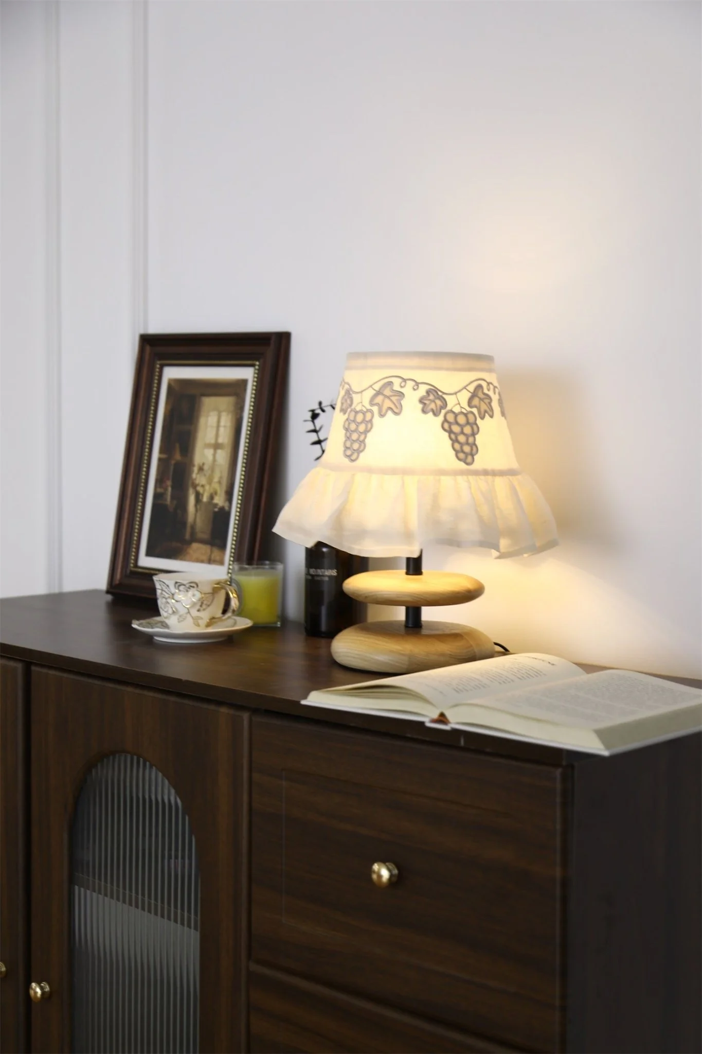 Grape Embroidery Table Lamp - Image 7