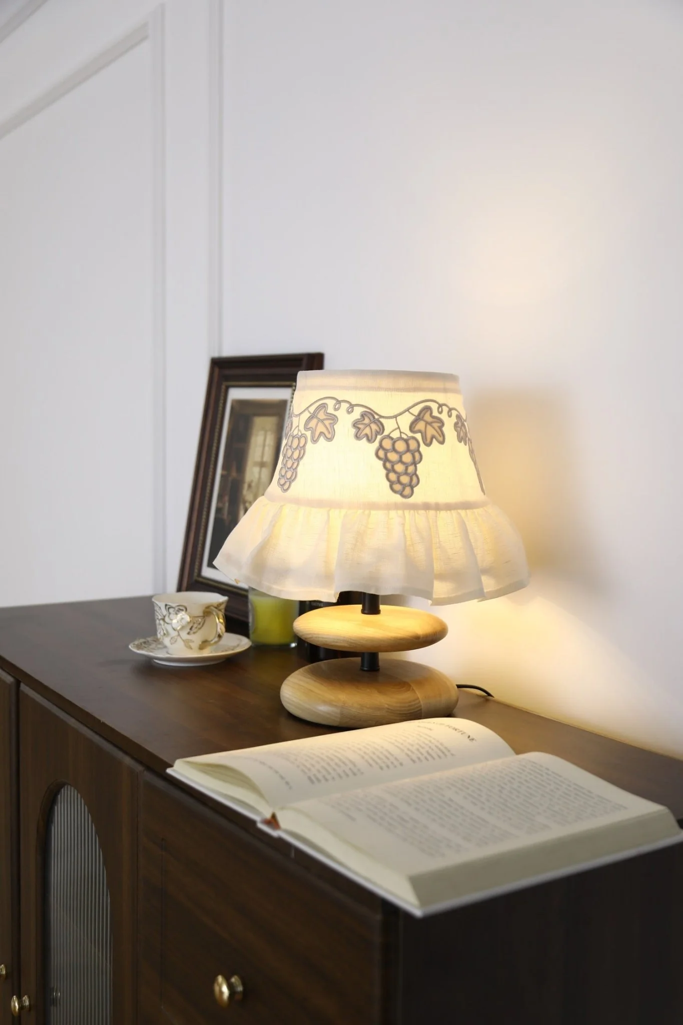 Grape Embroidery Table Lamp - Image 9