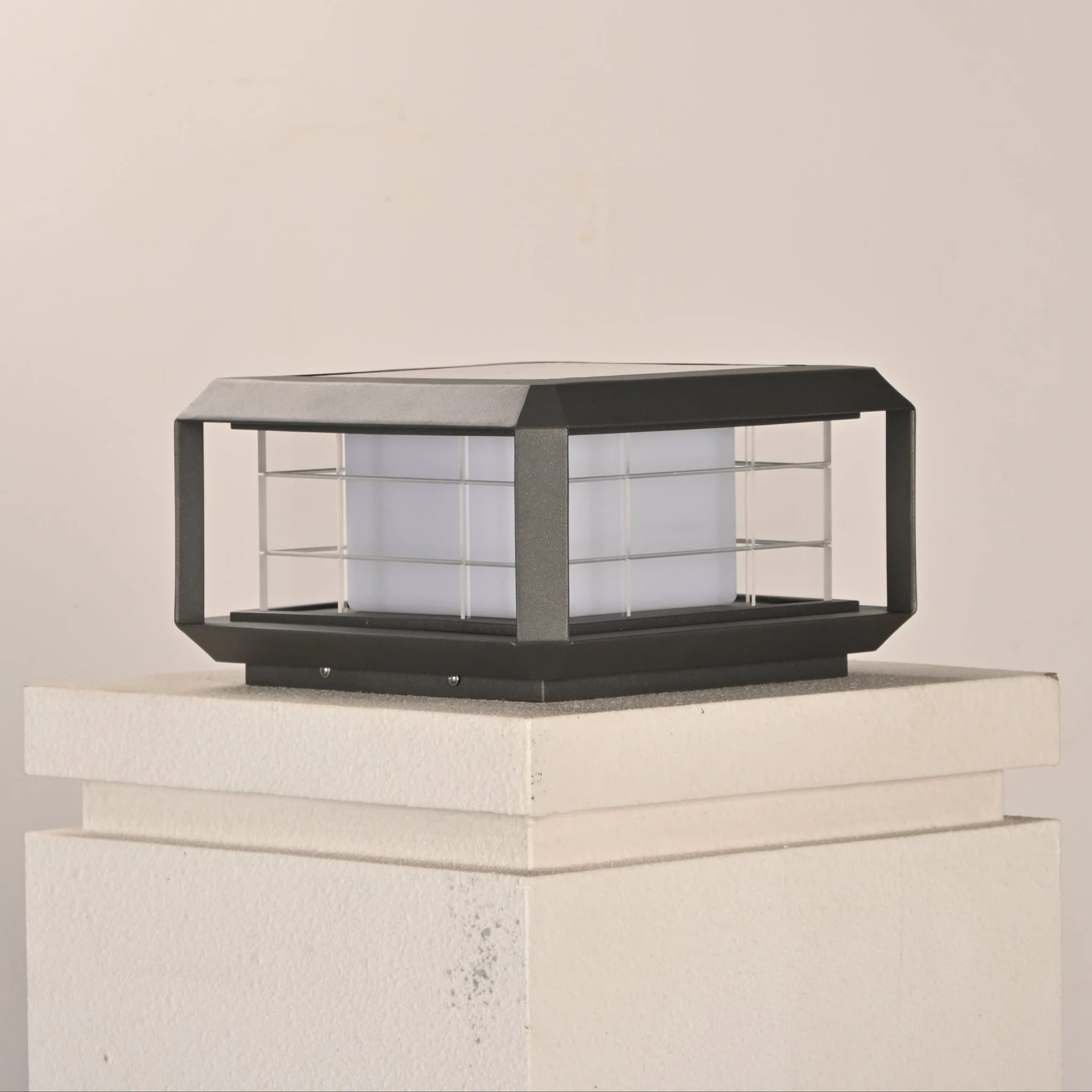 Grid Guard Solar Lantern Outdoor Lamp - Image 18