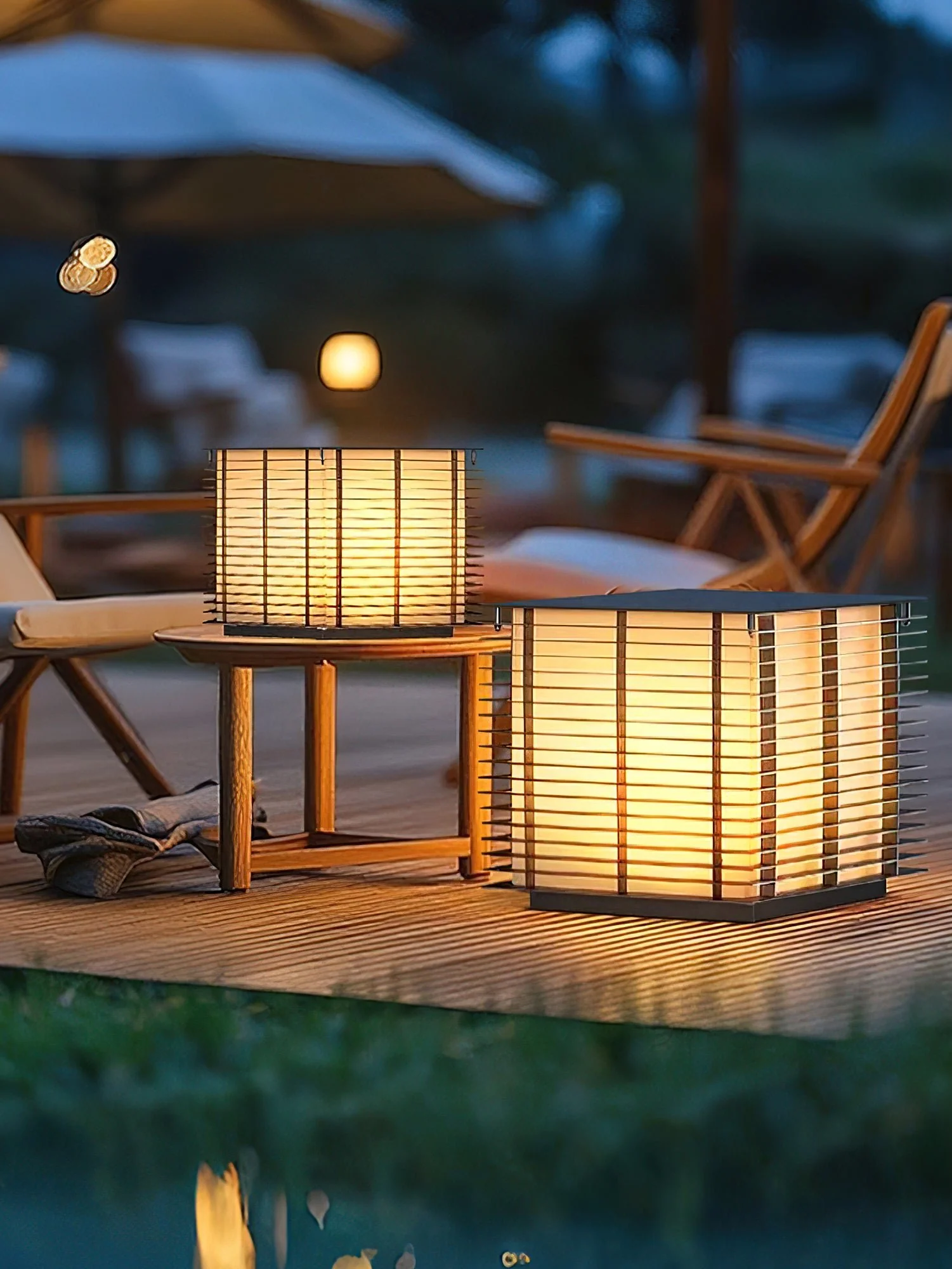Grid Post Outdoor Light - Image 4