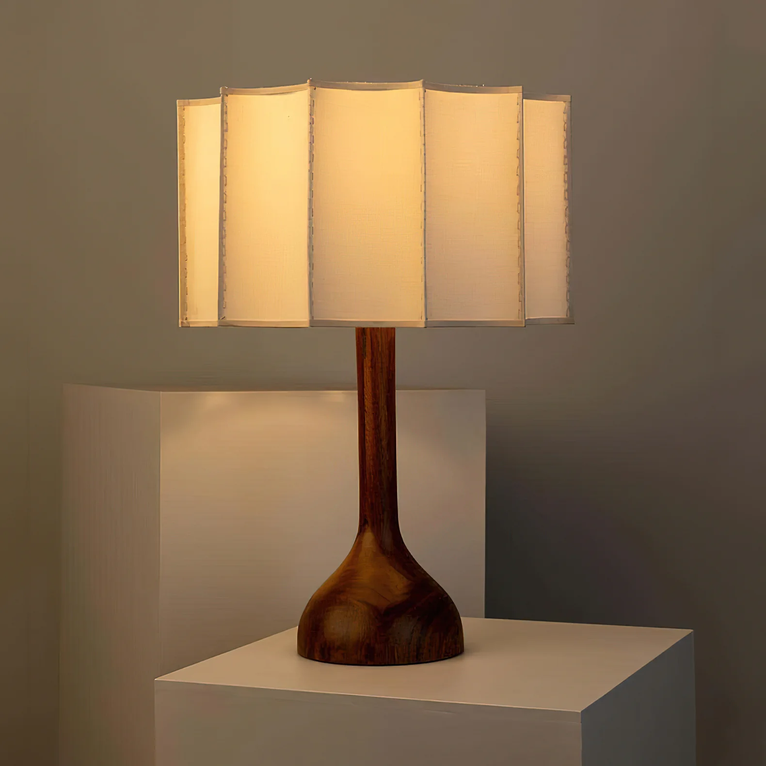 Hakka Table Lamp - Image 5
