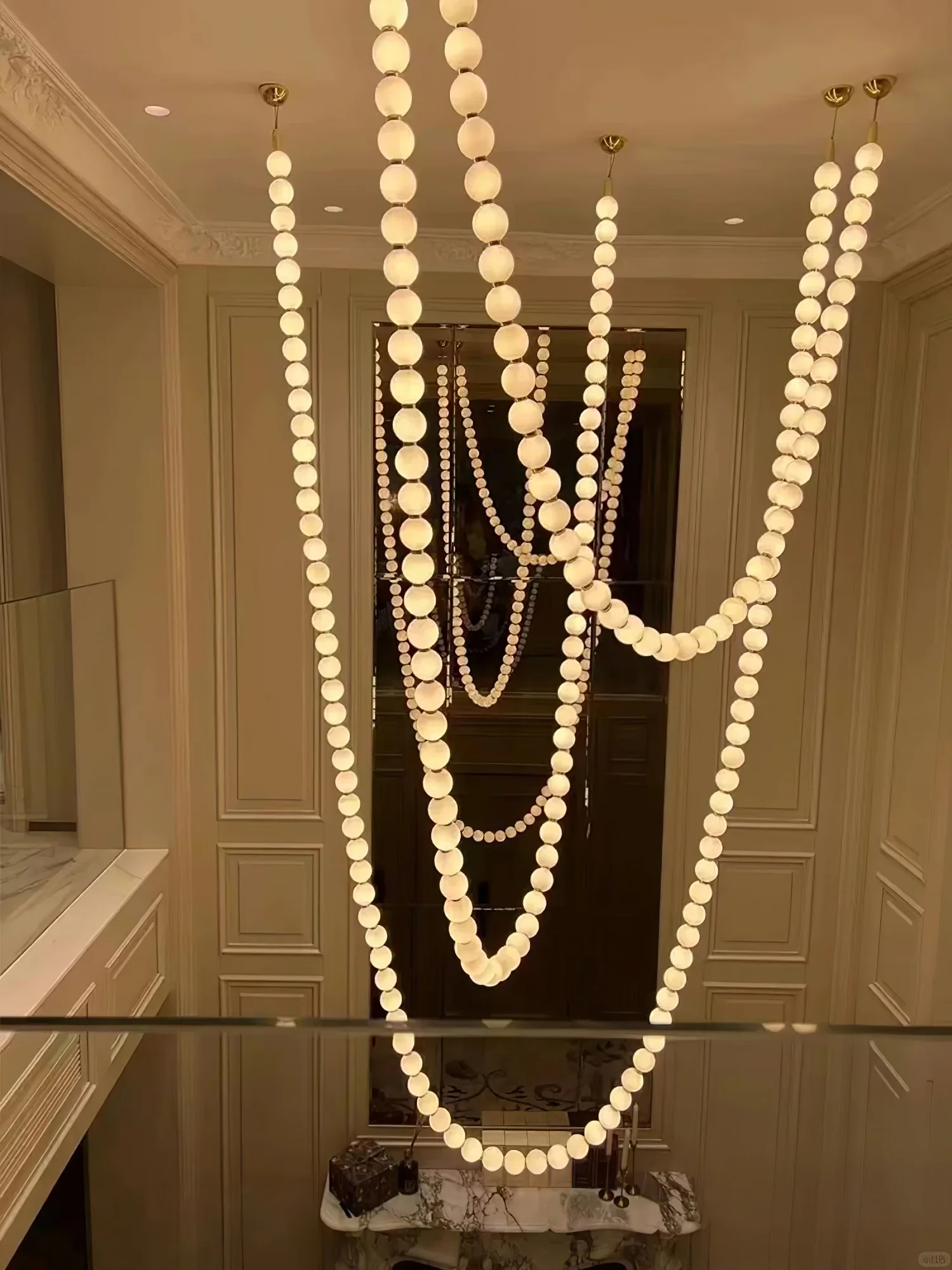Halti Necklace Acrylic Chandelier - Image 43