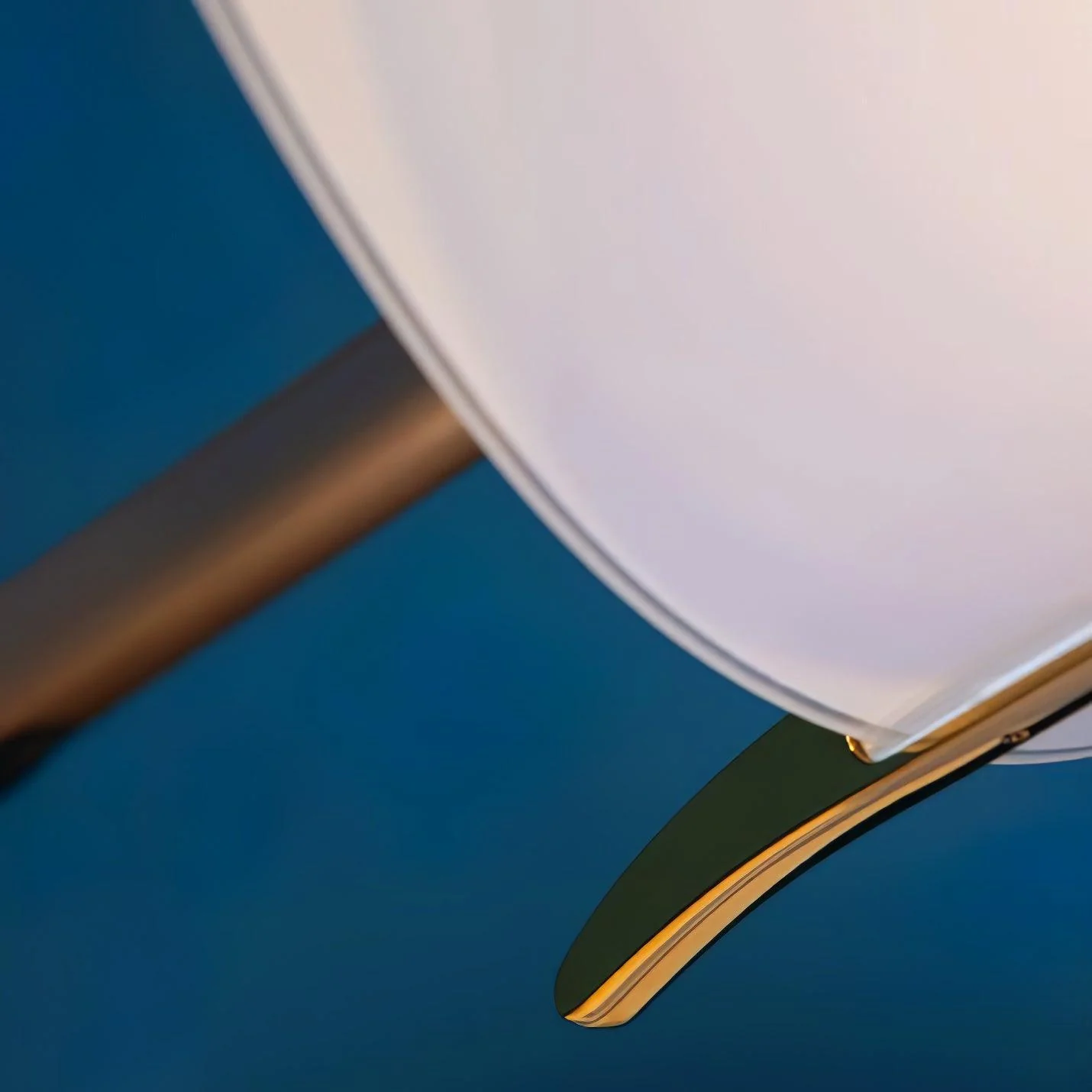 Heart Wing Tripod Floor Lamp - Image 20