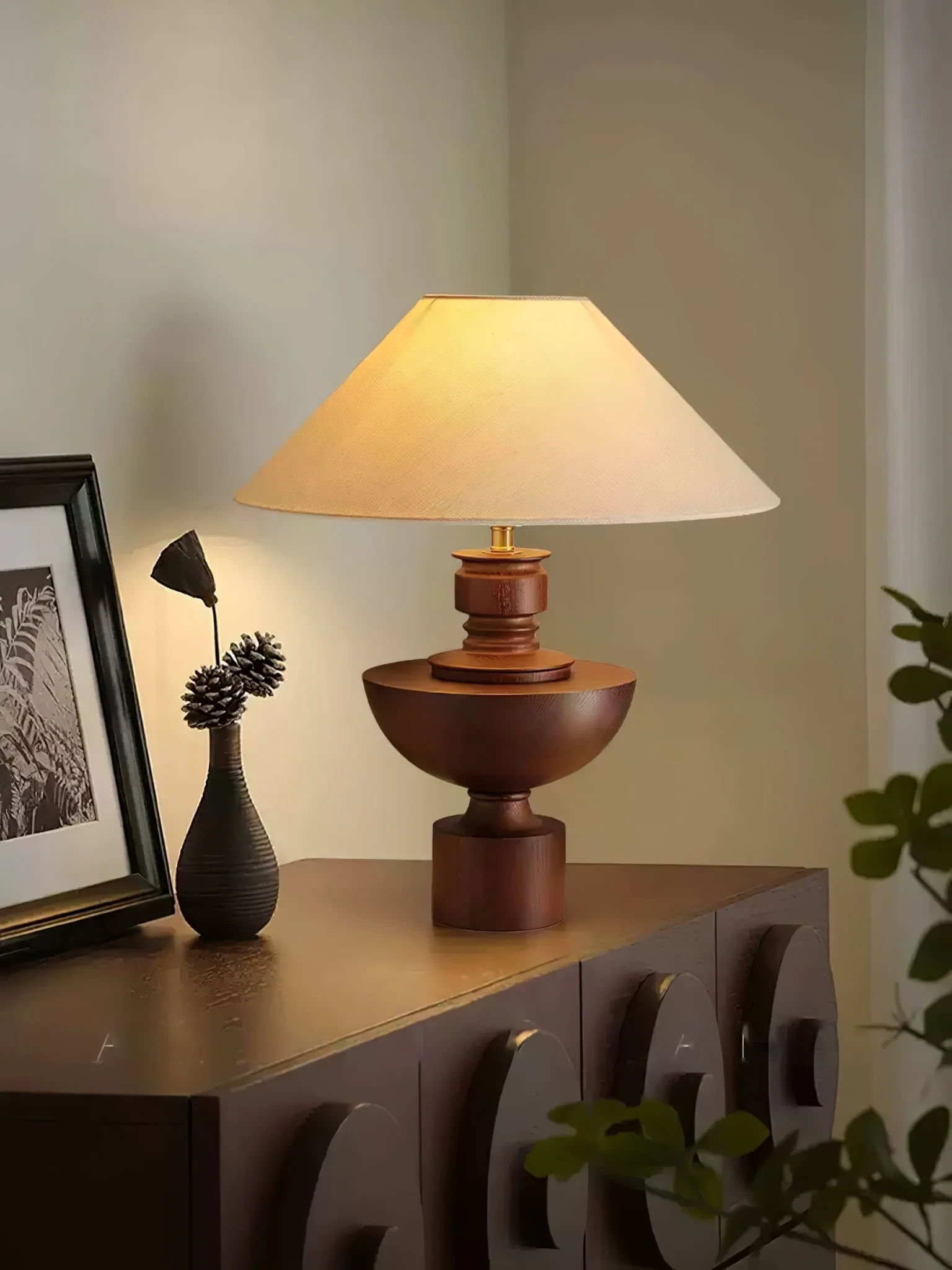 Helios Vase Table Lamp - Image 5