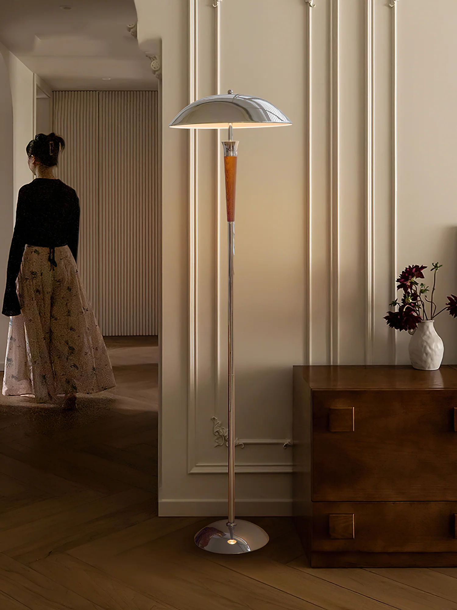 Helmet Floor Lamp - Image 4