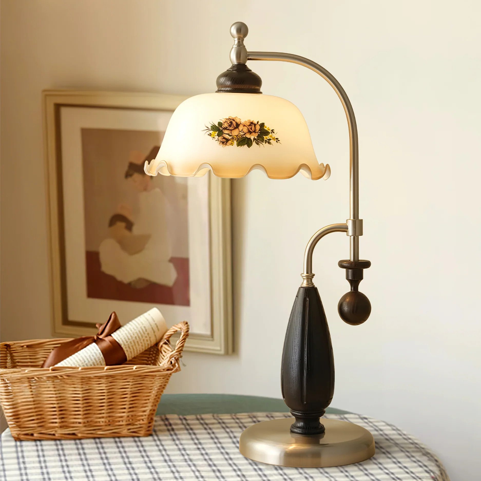 Heritage Bloom Table Lamp - Image 21
