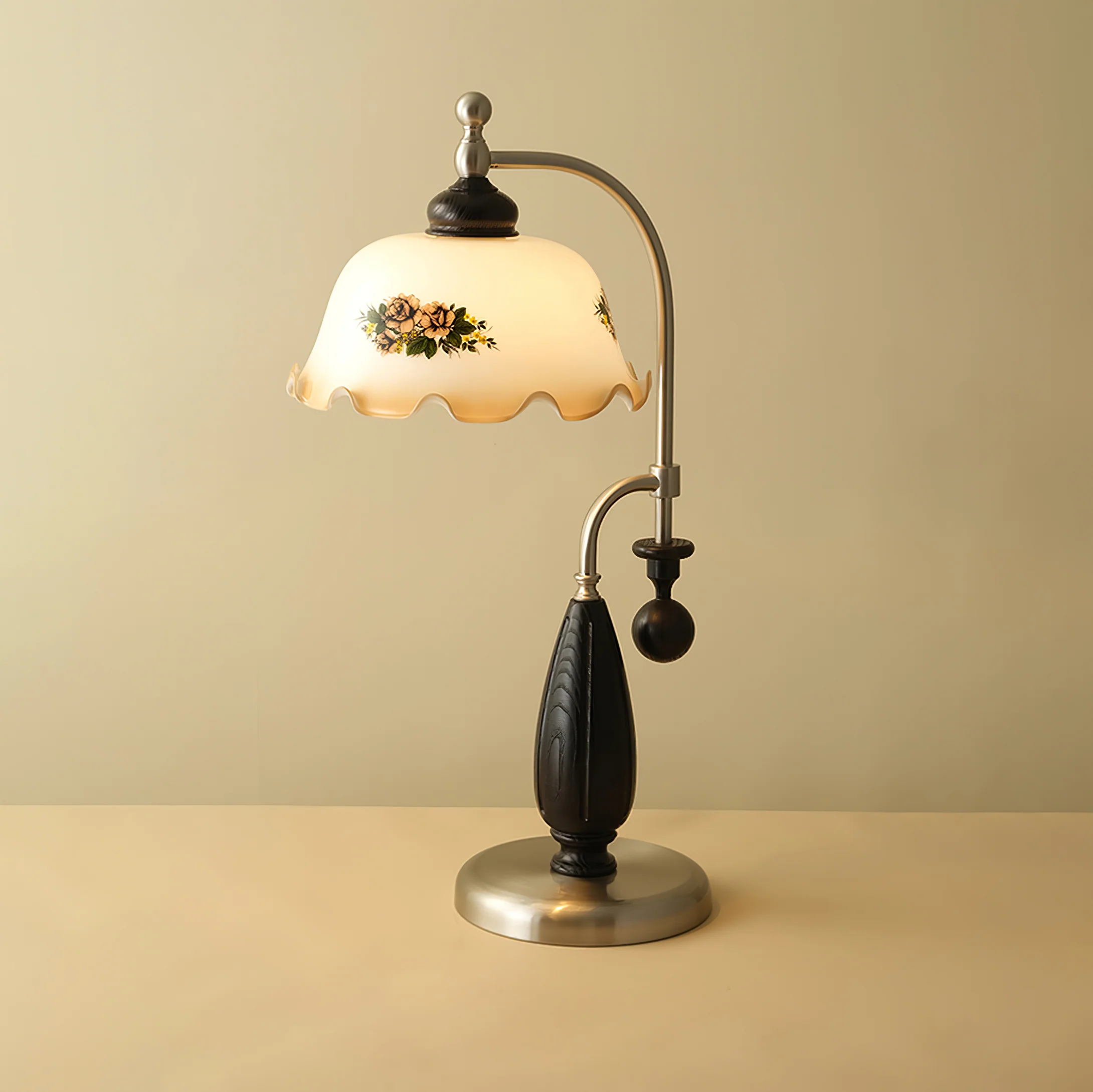 Heritage Bloom Table Lamp - Image 25