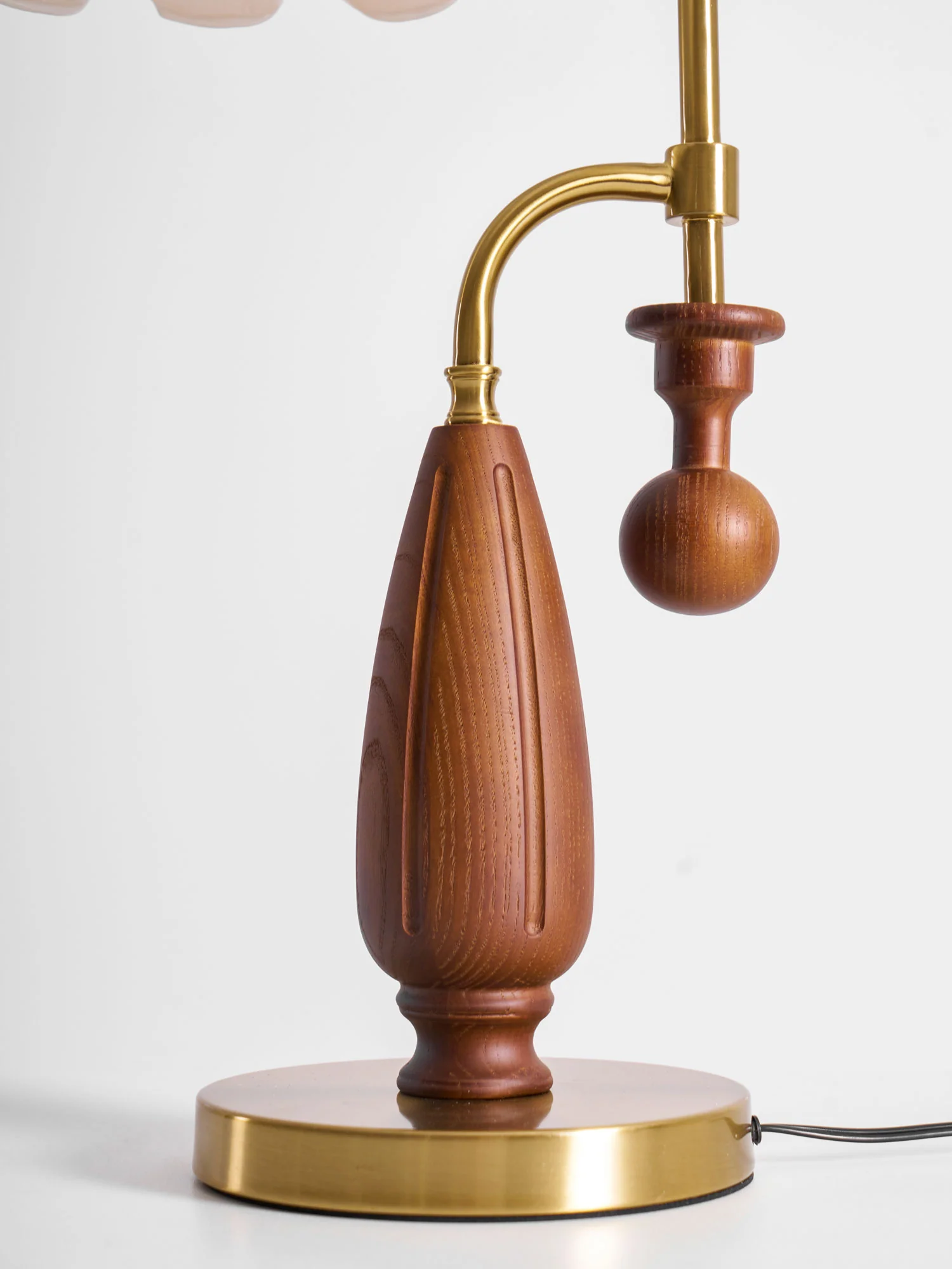 Heritage Bloom Table Lamp - Image 26