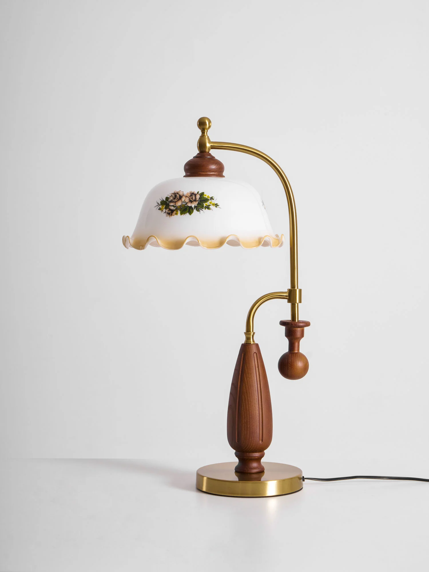 Heritage Bloom Table Lamp - Image 29