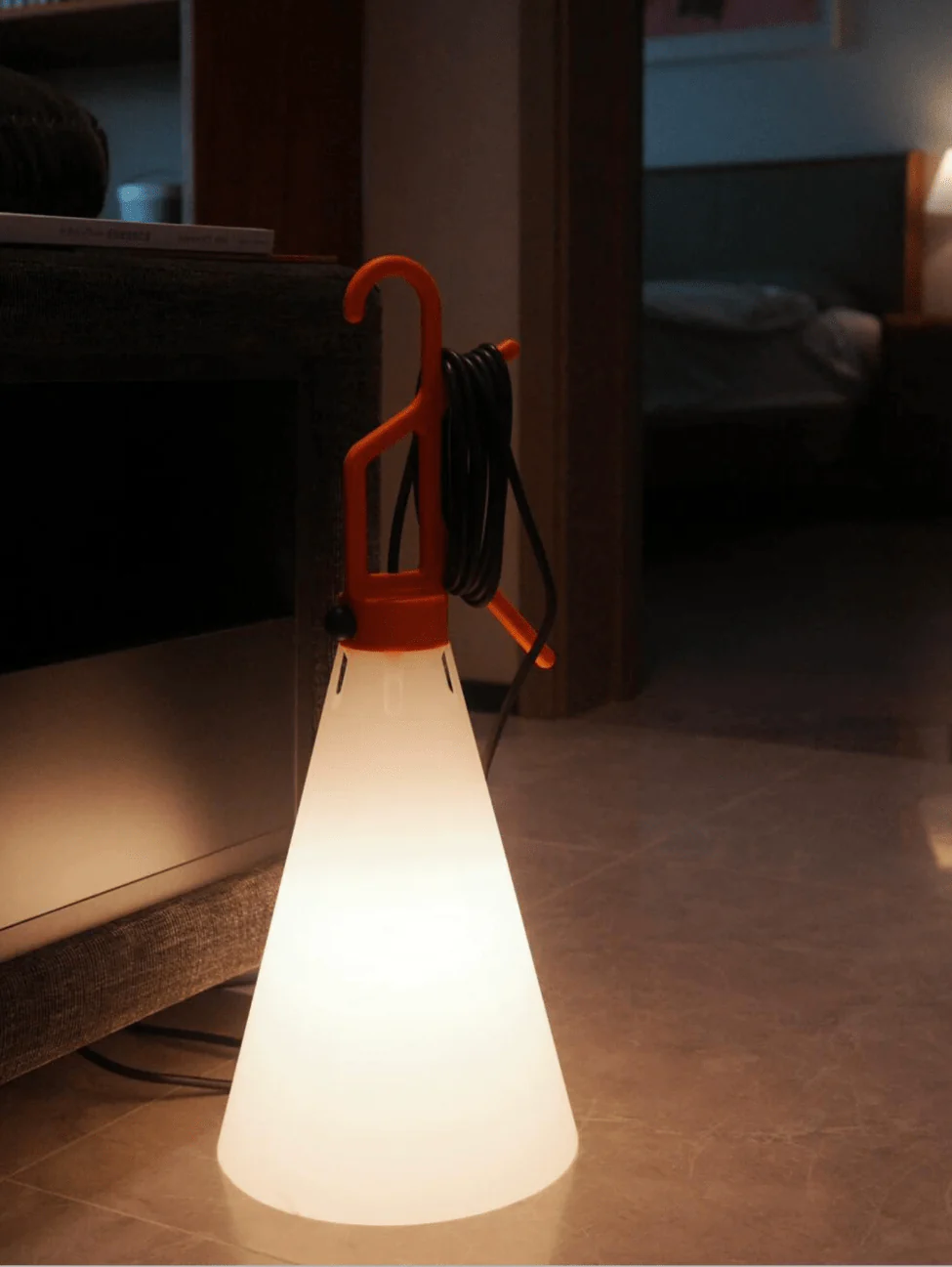 Hook Handle Cone Lamp - Image 12