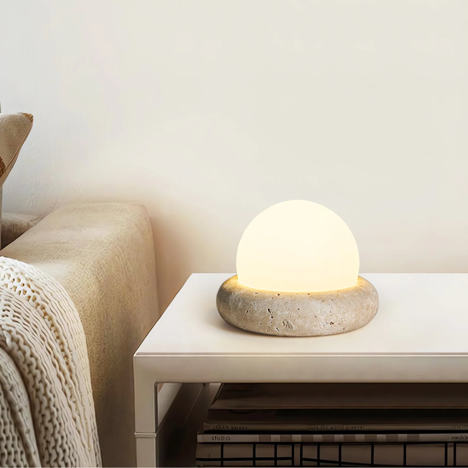 Huae Table Lamp - Image 3