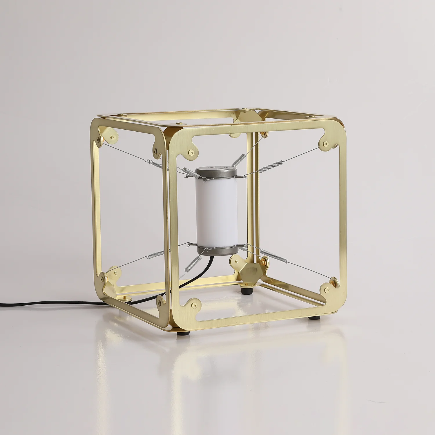 Hyperqube Table Lamp - Image 7