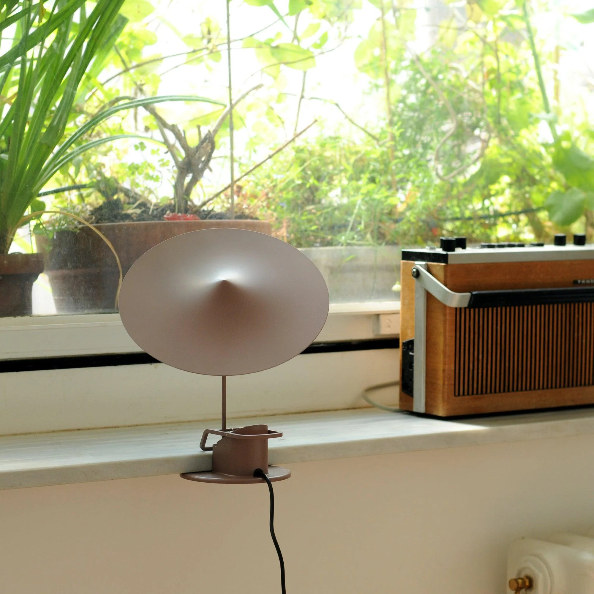 Ile Table Lamp - Image 14