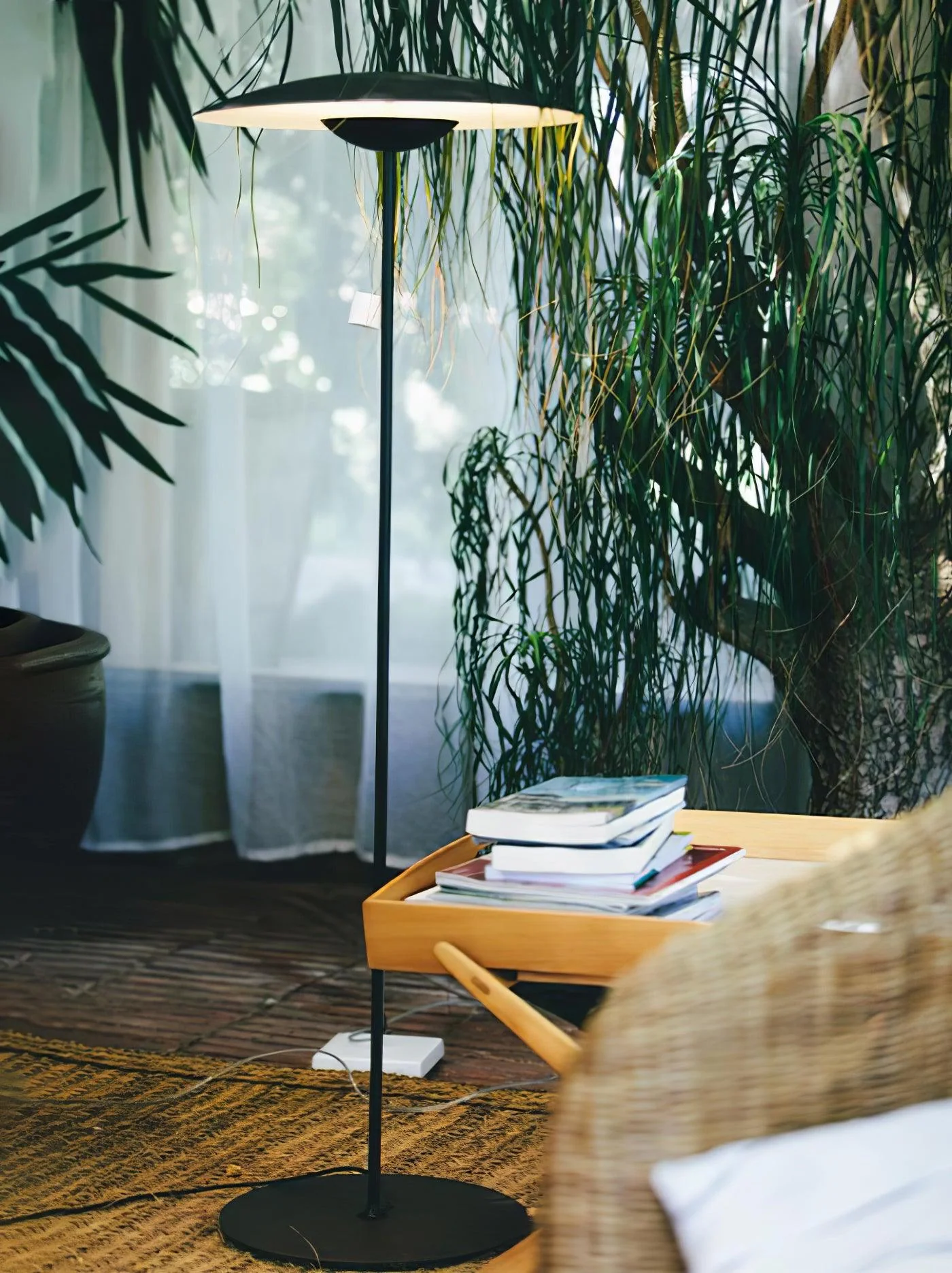 Innovative Directional Floor Lamp - Image 19