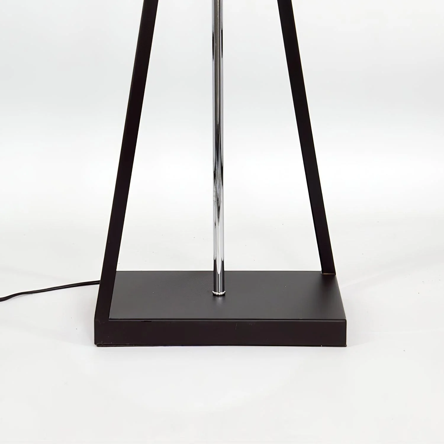 Kaden Black Floor Lamp - Image 23