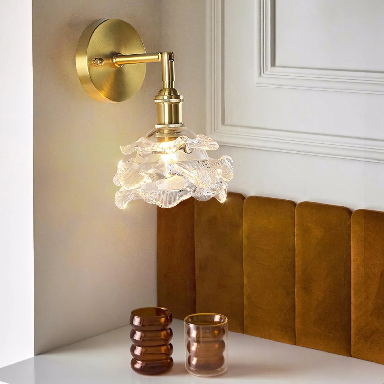 Kano Brass Wall Lamp - Image 5