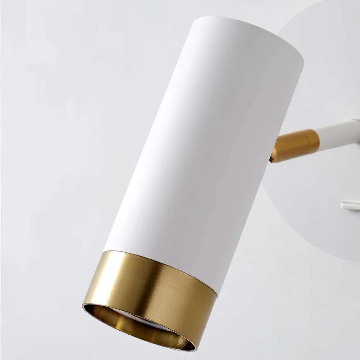 Karpo Wall Lamp - Image 15