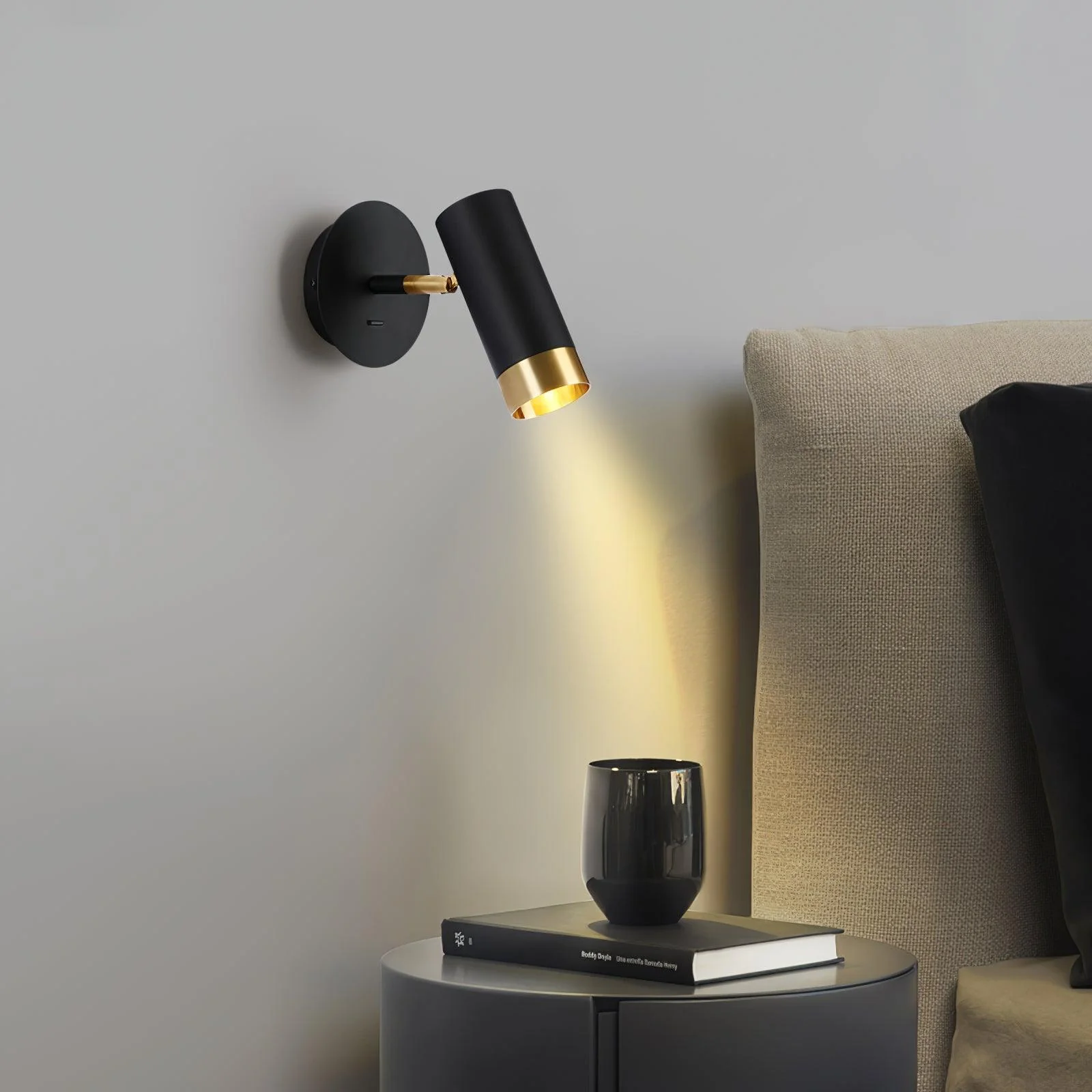 Karpo Wall Lamp - Image 4