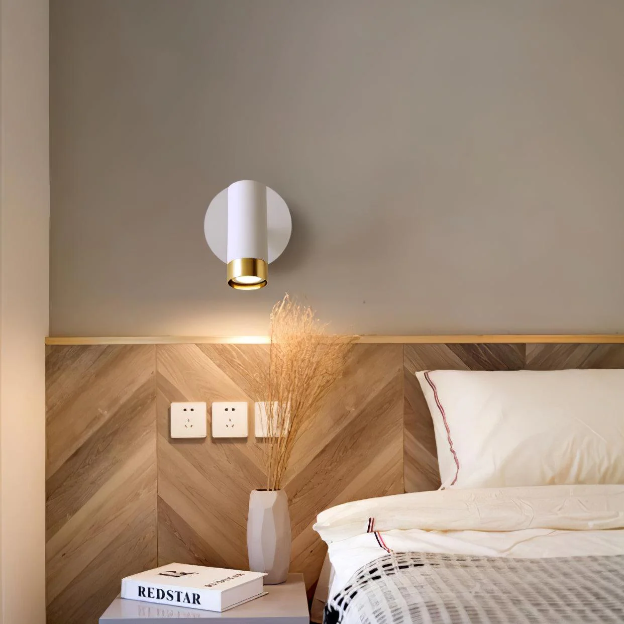 Karpo Wall Lamp - Image 8