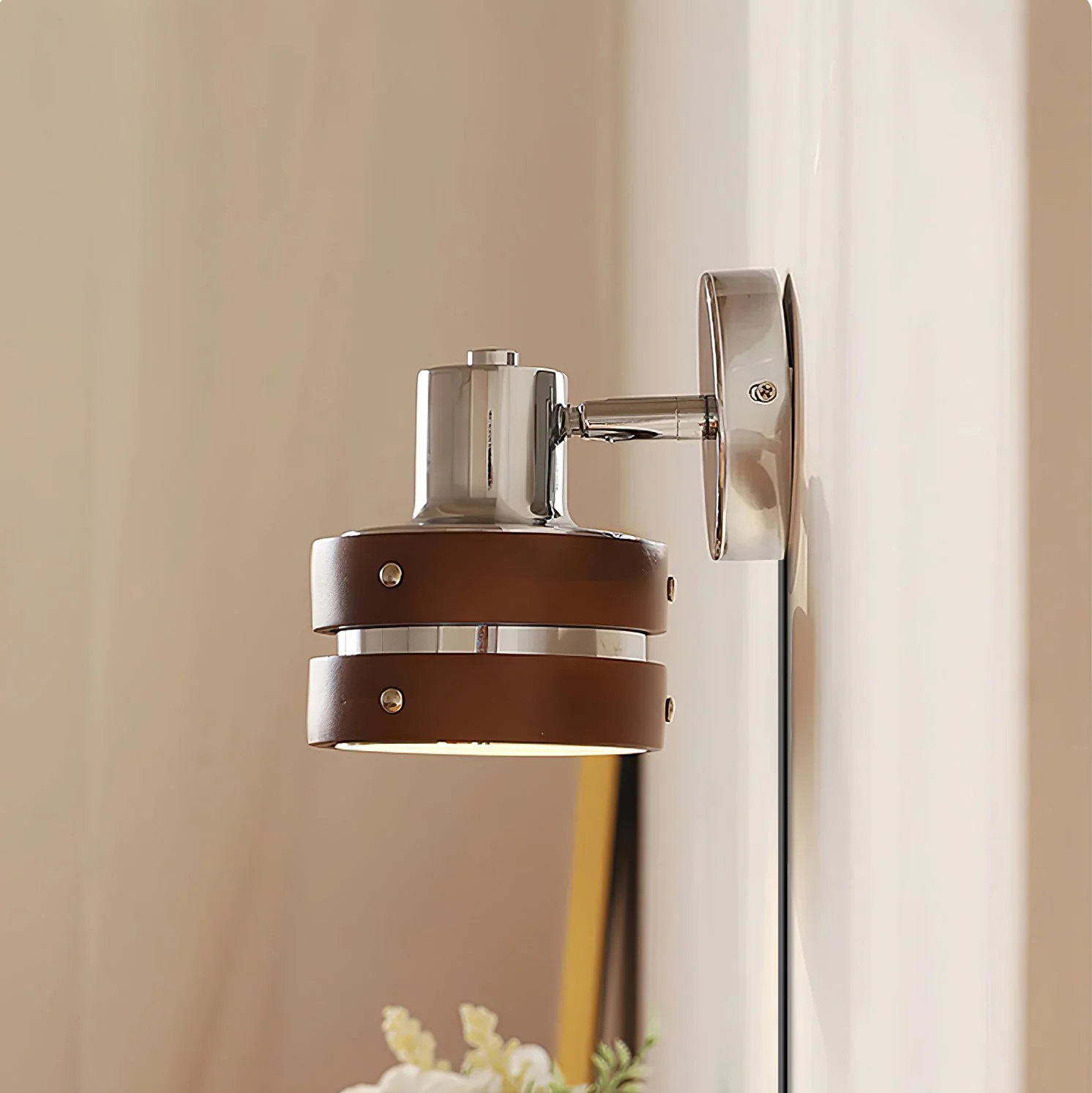 Karry Plug-in Wall Lamp - Image 4