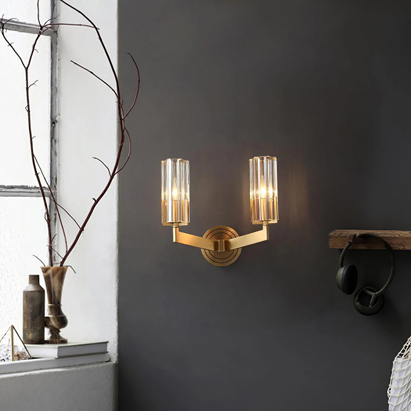 Kayla Brass Wall Lamp - Image 10