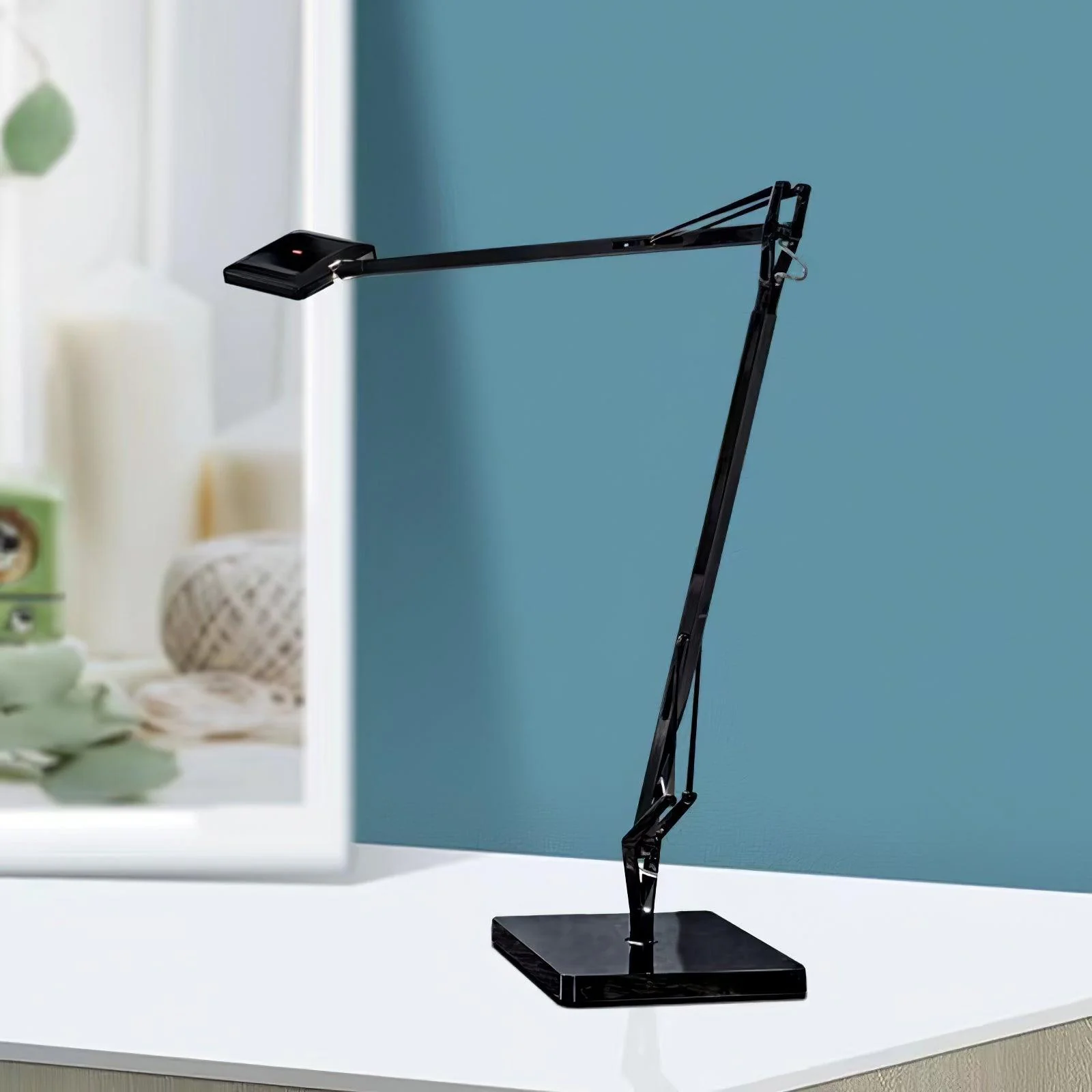 Edge Table Lamp - Image 3