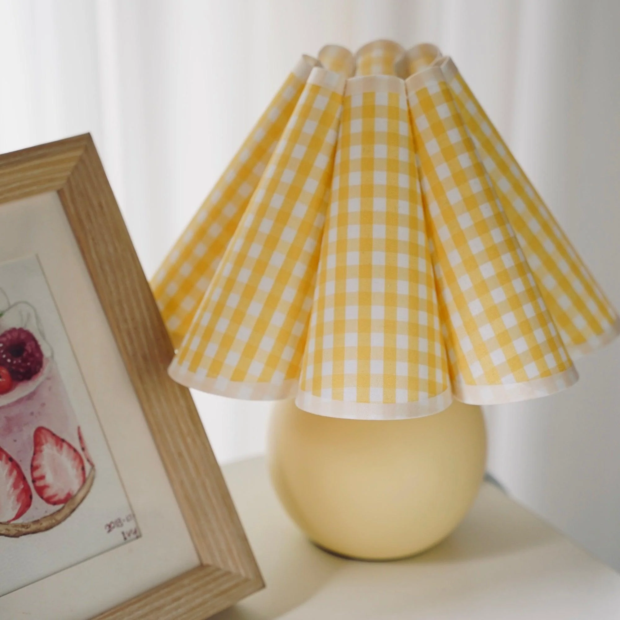 Kicsi Knife Pleat Table Lamp - Image 3